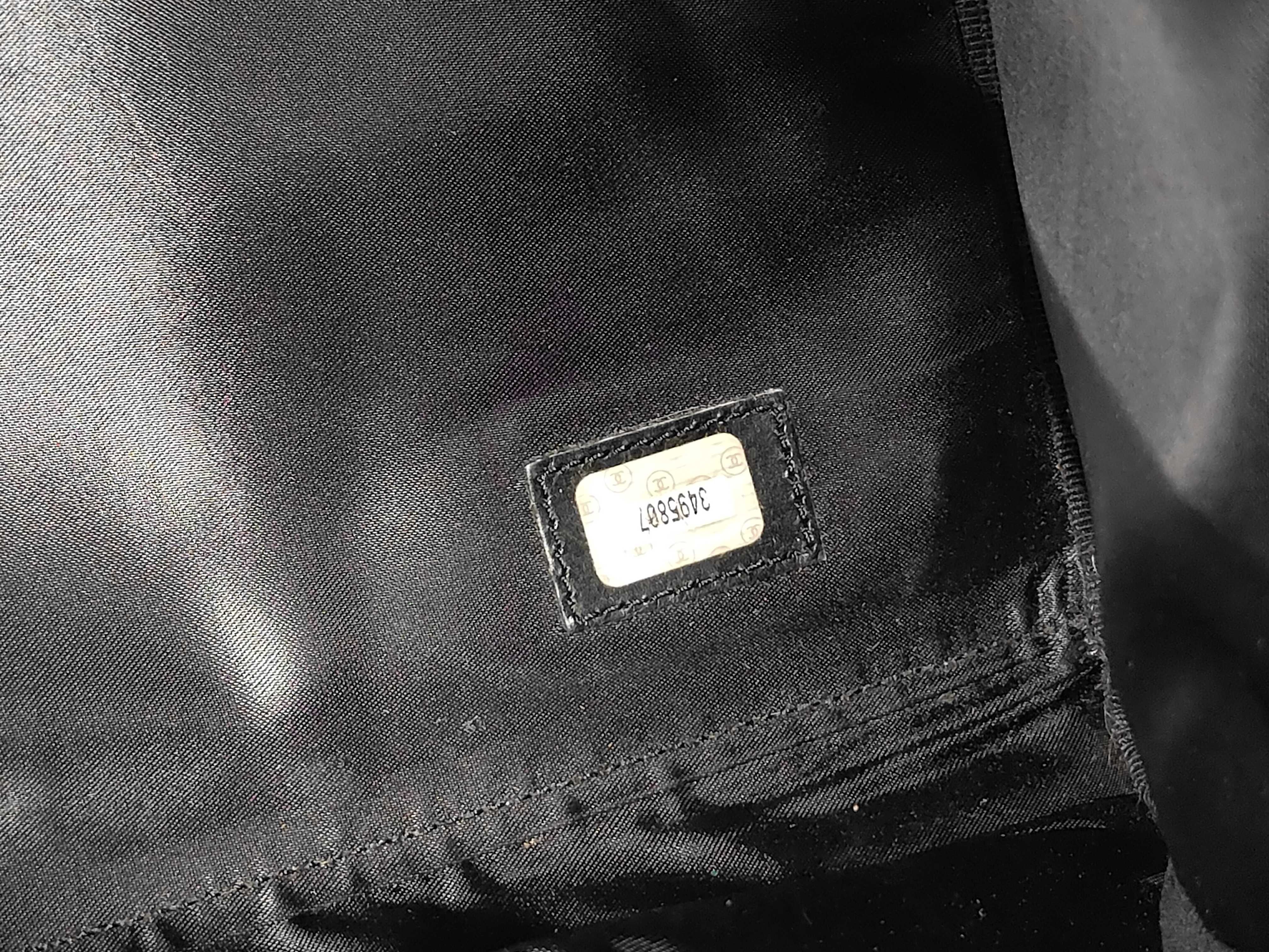 Boston bag, black caviar leather bag — view 9
