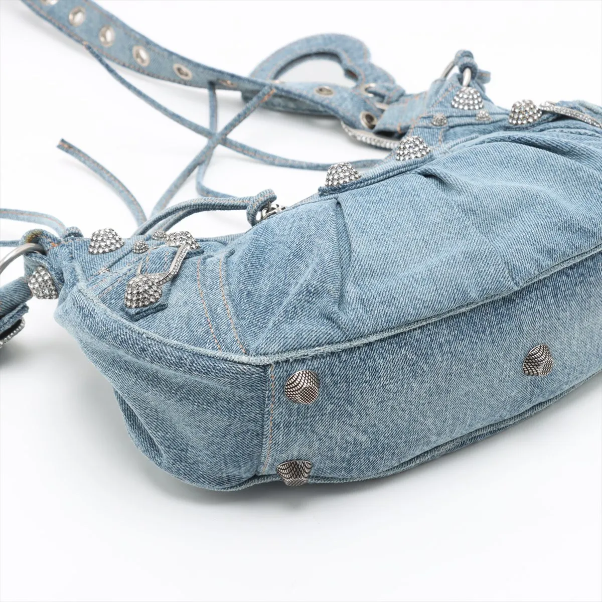 le cagoul denim shoulder bag blue 671307 with mirror — view 4
