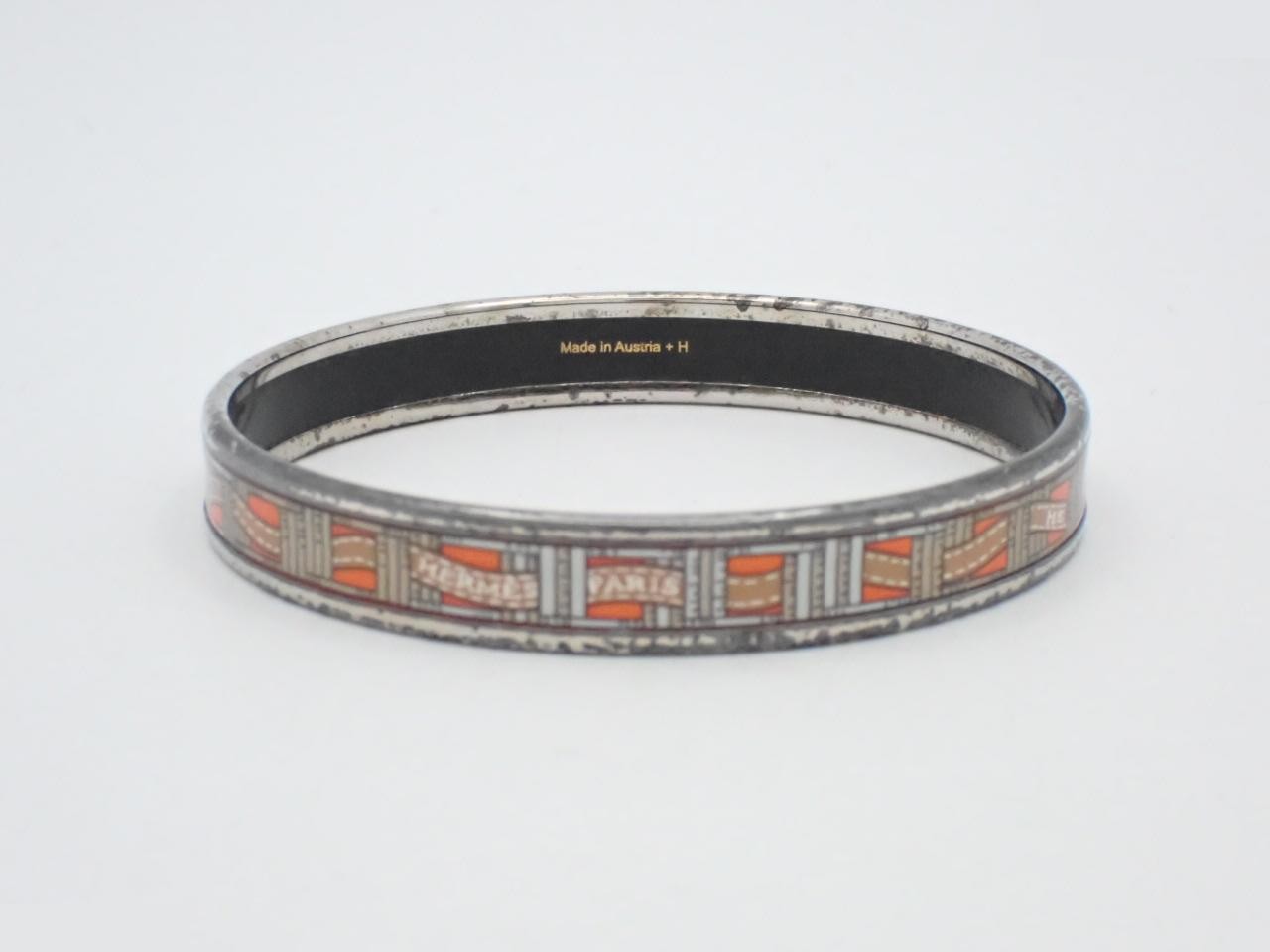 Bracelet/Bangle, wrist circumference approximately 20cm — view 2