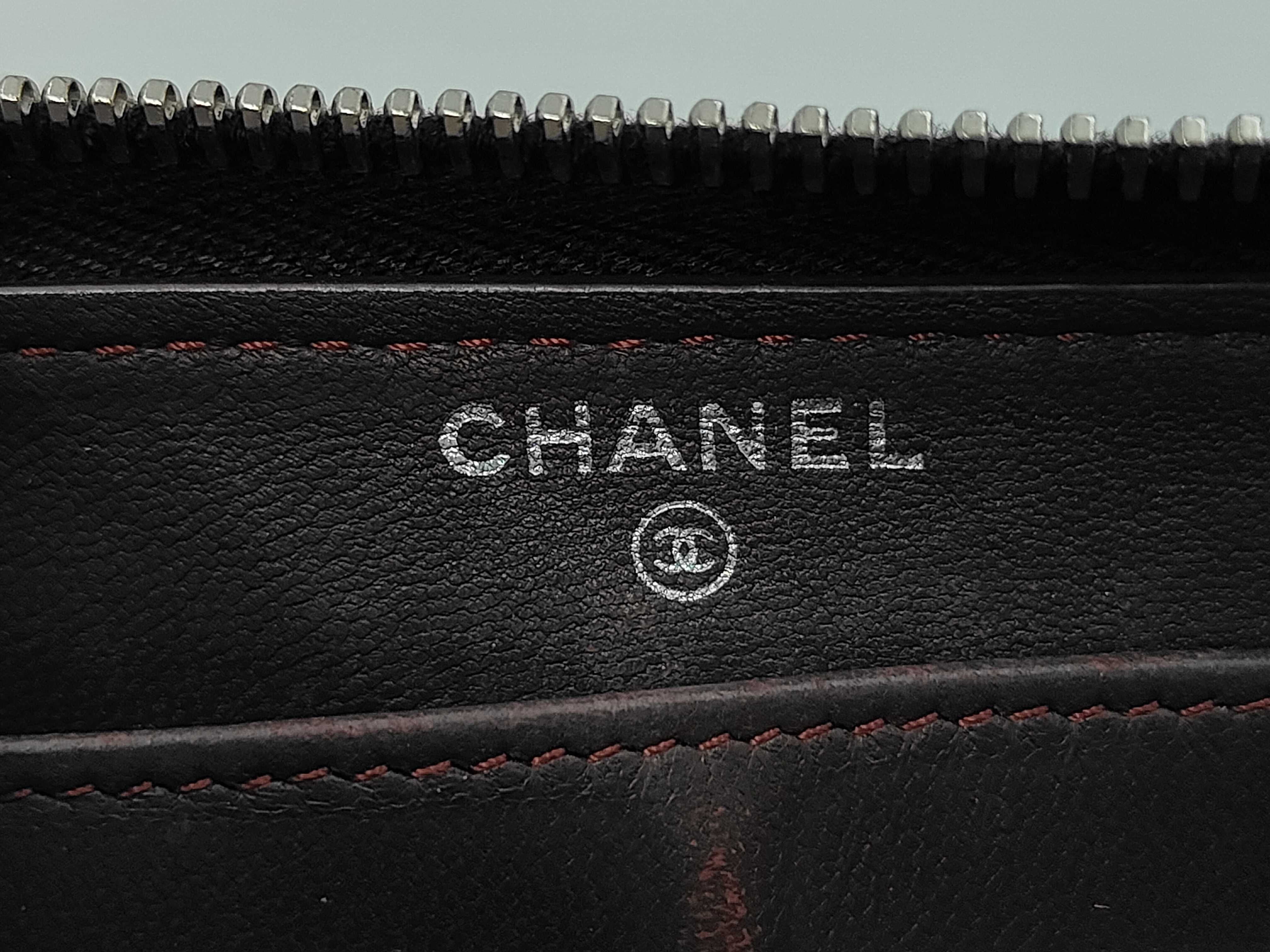 Matelassé Round Zip Wallet — view 7