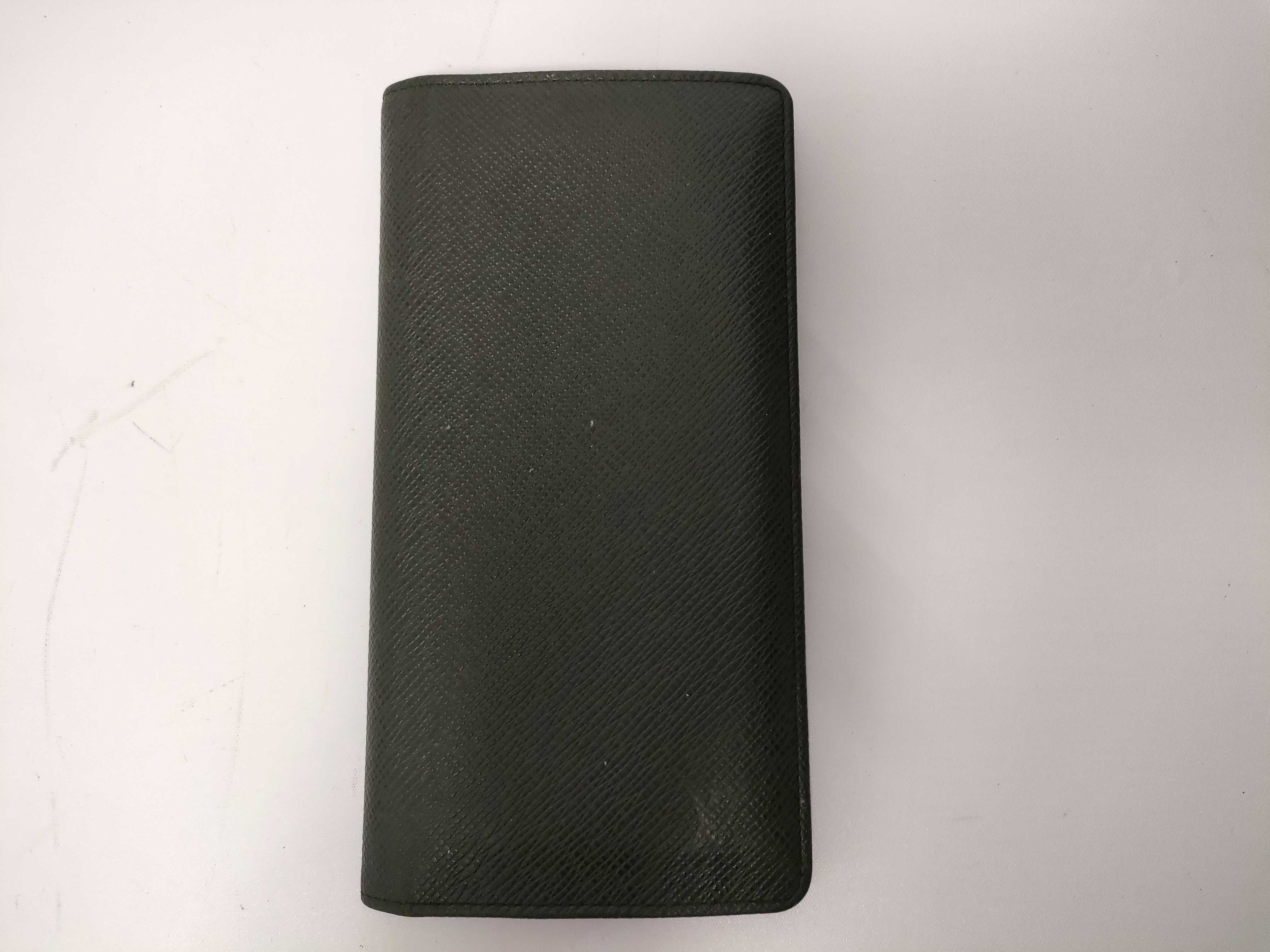 Taiga Leather Wallet (Portefeuille Plaza)