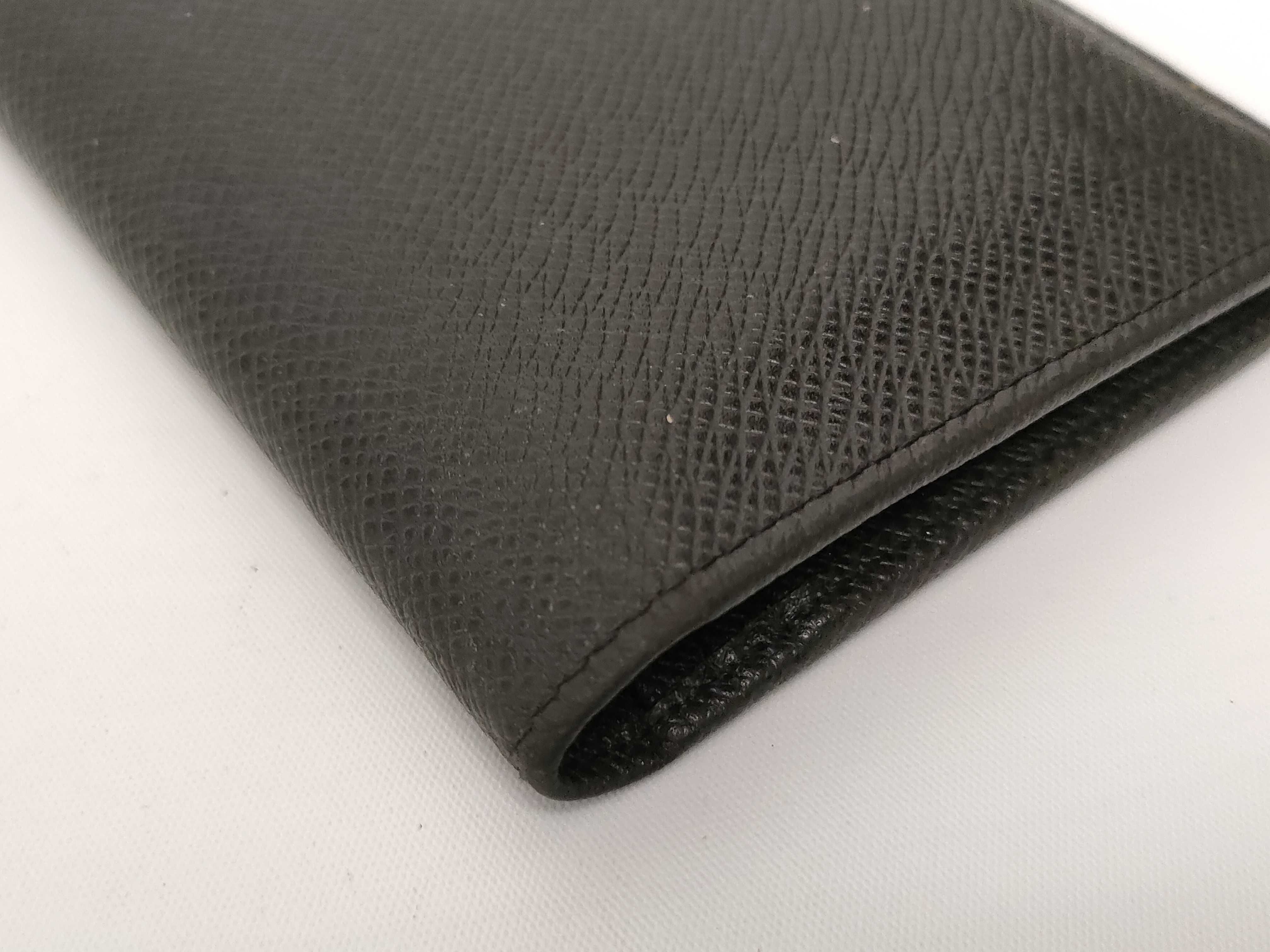 Taiga Leather Wallet (Portefeuille Plaza) — view 2