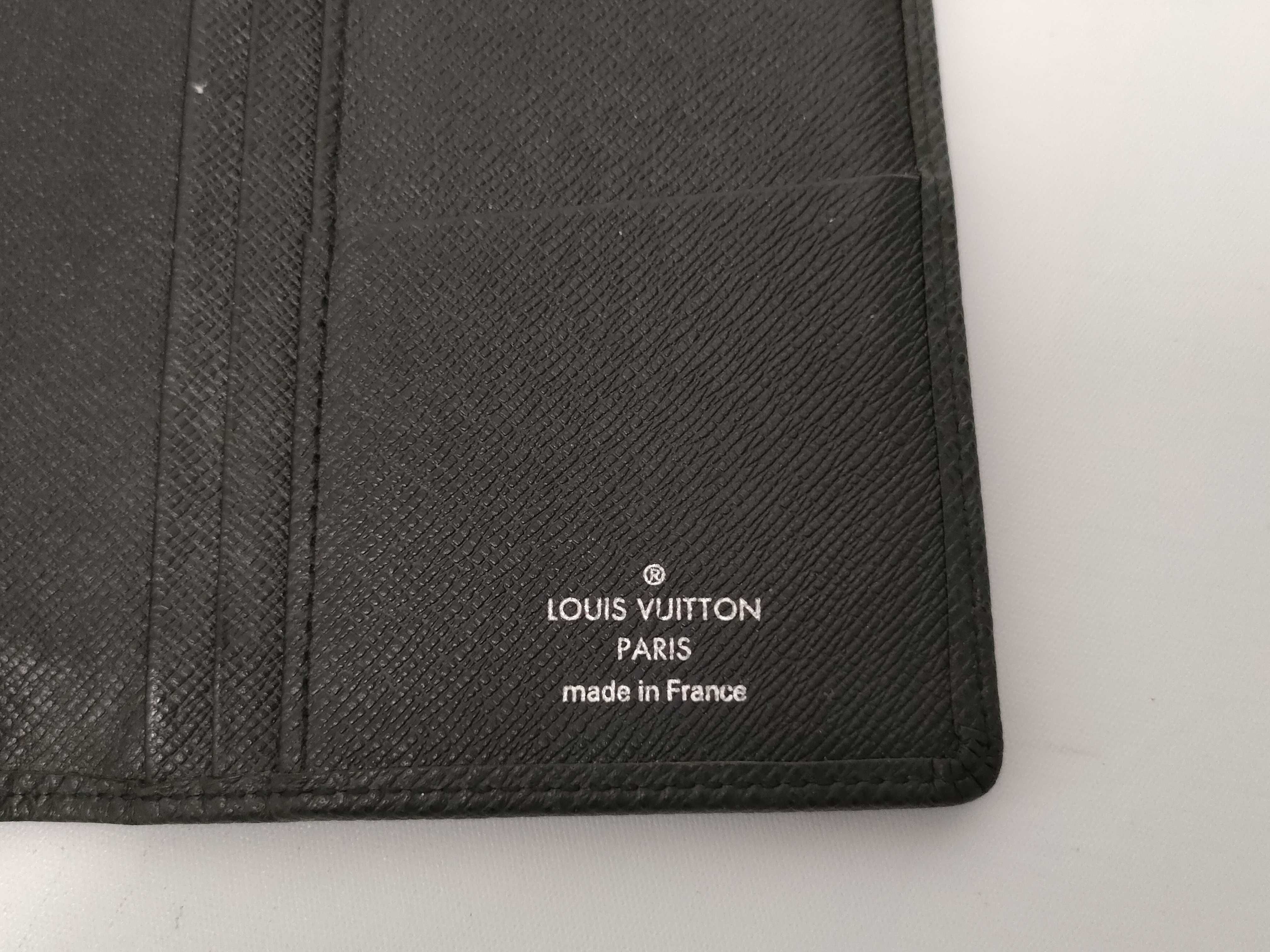 Taiga Leather Wallet (Portefeuille Plaza) — view 7