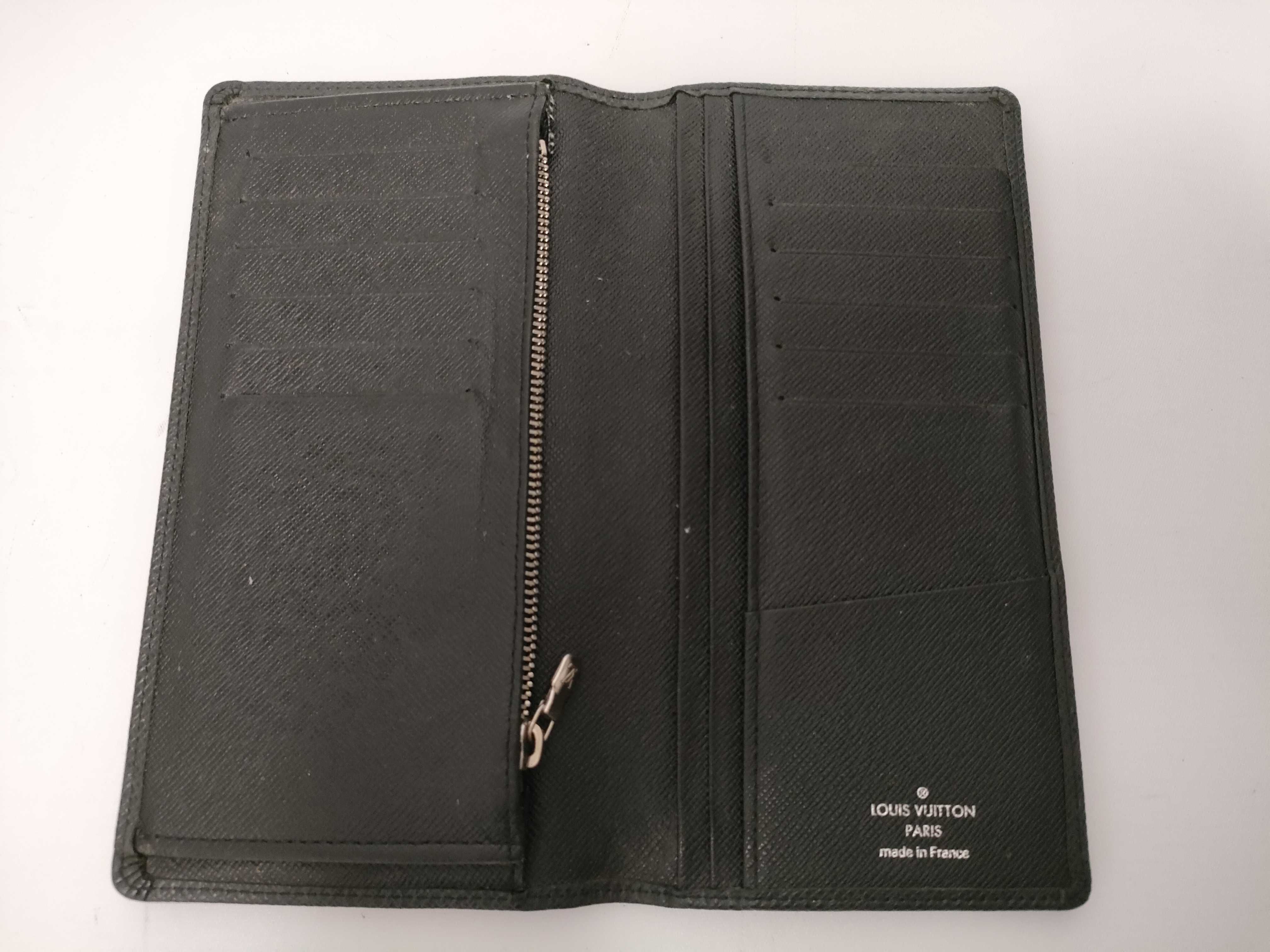Taiga Leather Wallet (Portefeuille Plaza) — view 8