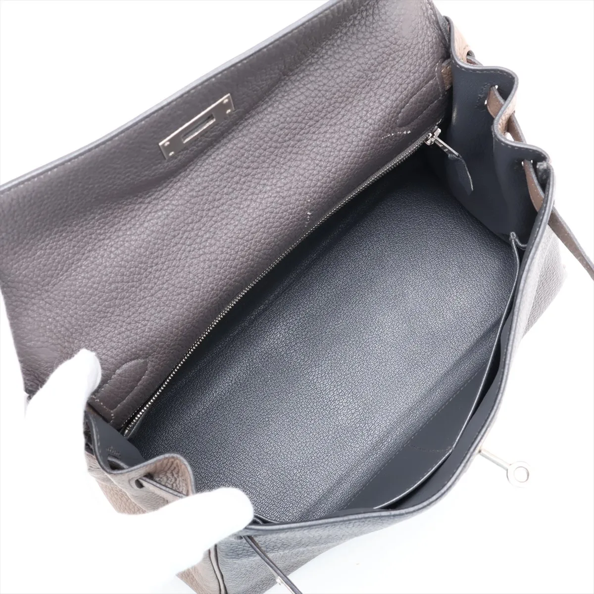 [Individually packaged] Hermes Kelly 28 Letournée Togo Etoupe x Etoupe Matte Silver Hardware Q: 2013 Personal Order — view 8