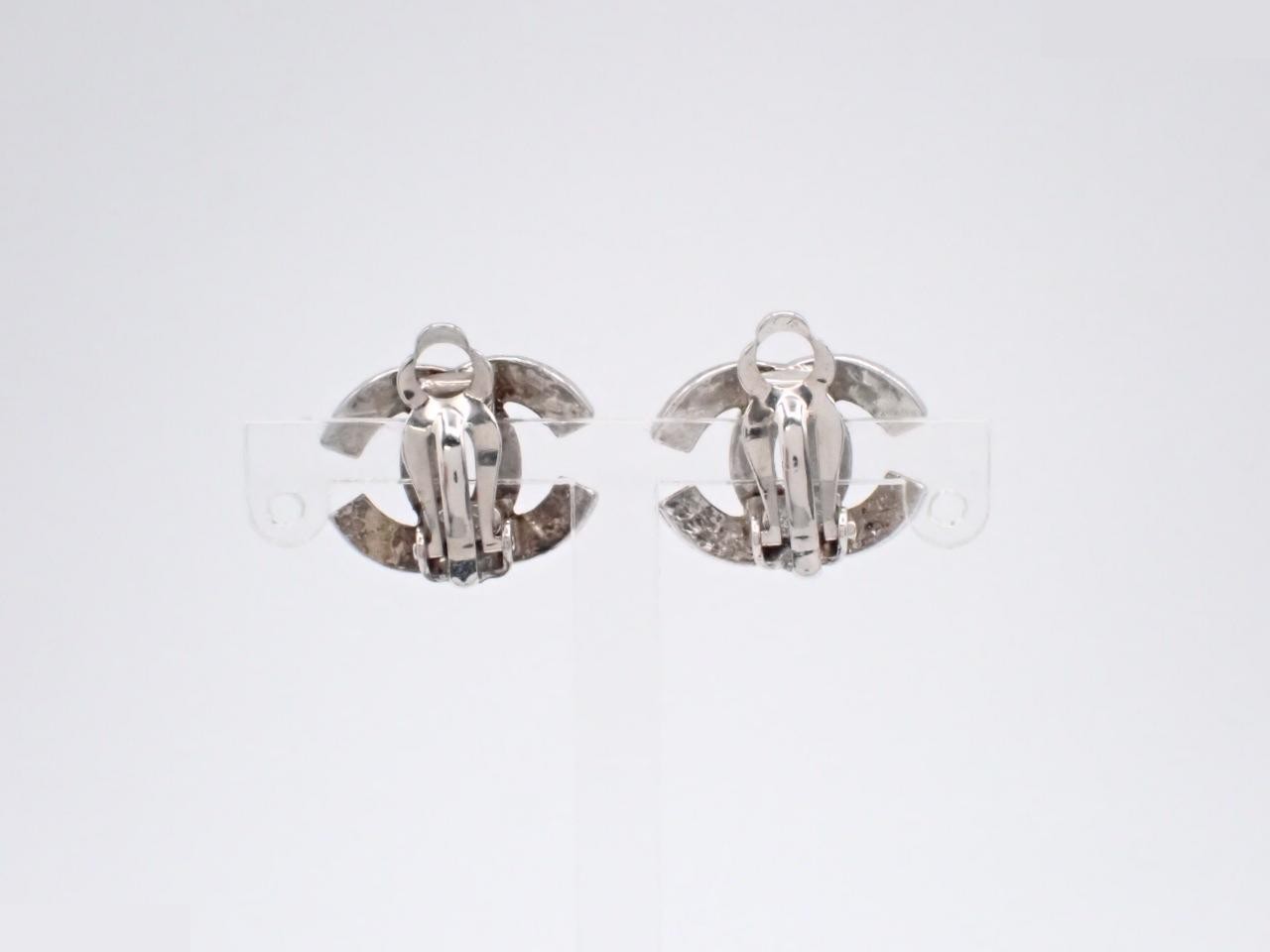Earrings with Coco Mark design, silver. — view 2