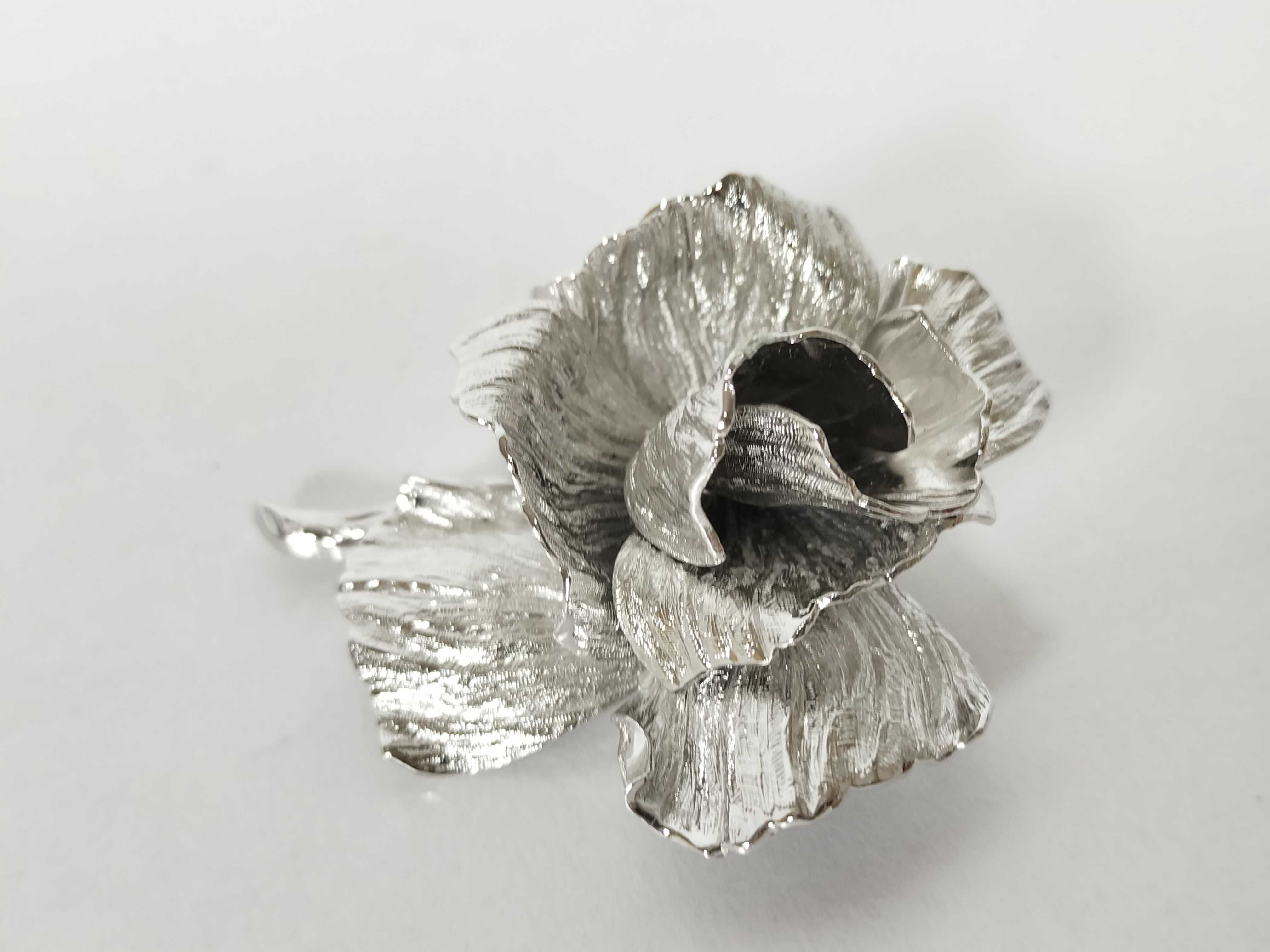 Christian brooch, silver brooch — view 4