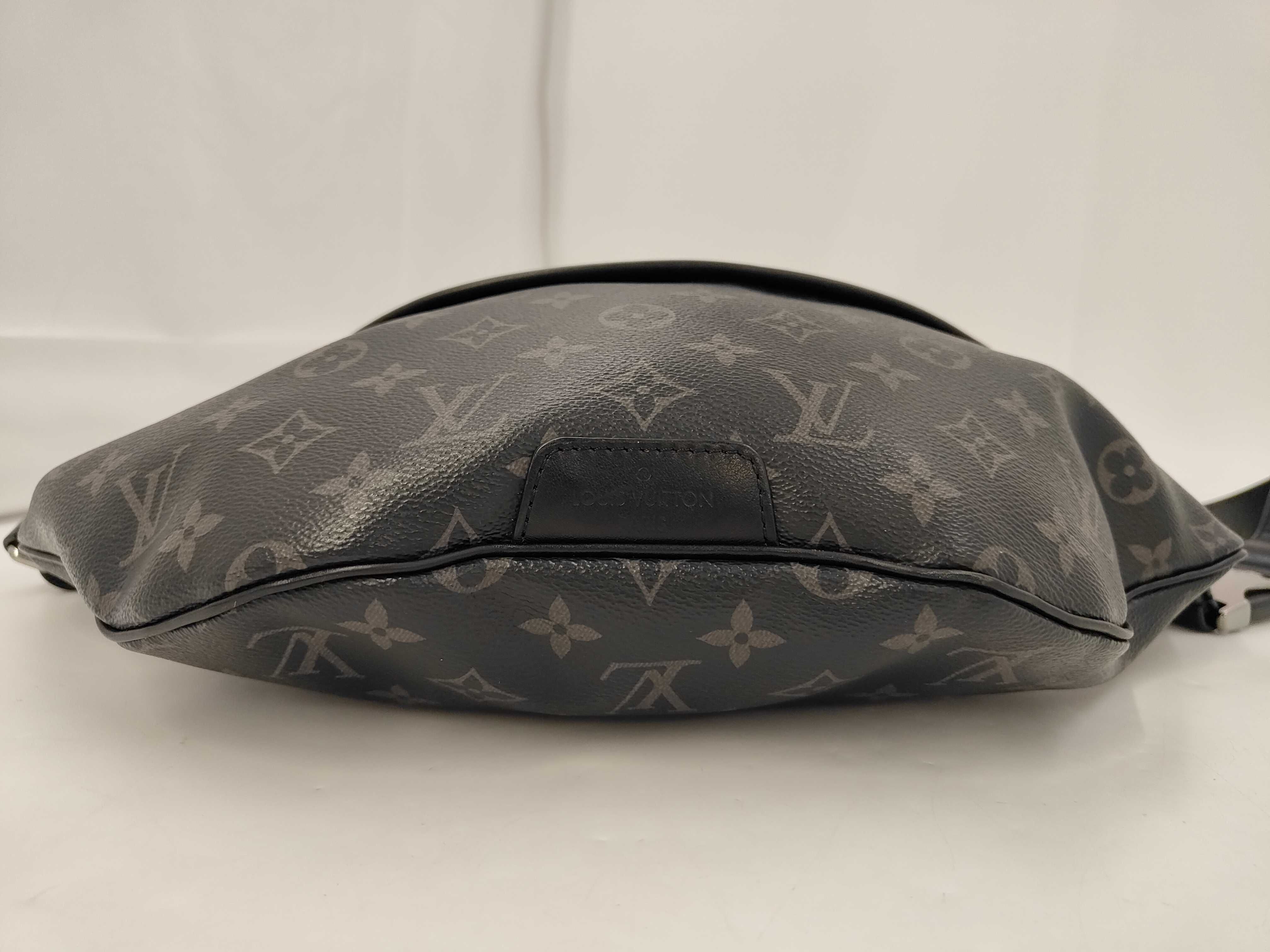 LV M44336 Monogram Eclipse Discovery Bum Bag Waist Bag — view 8