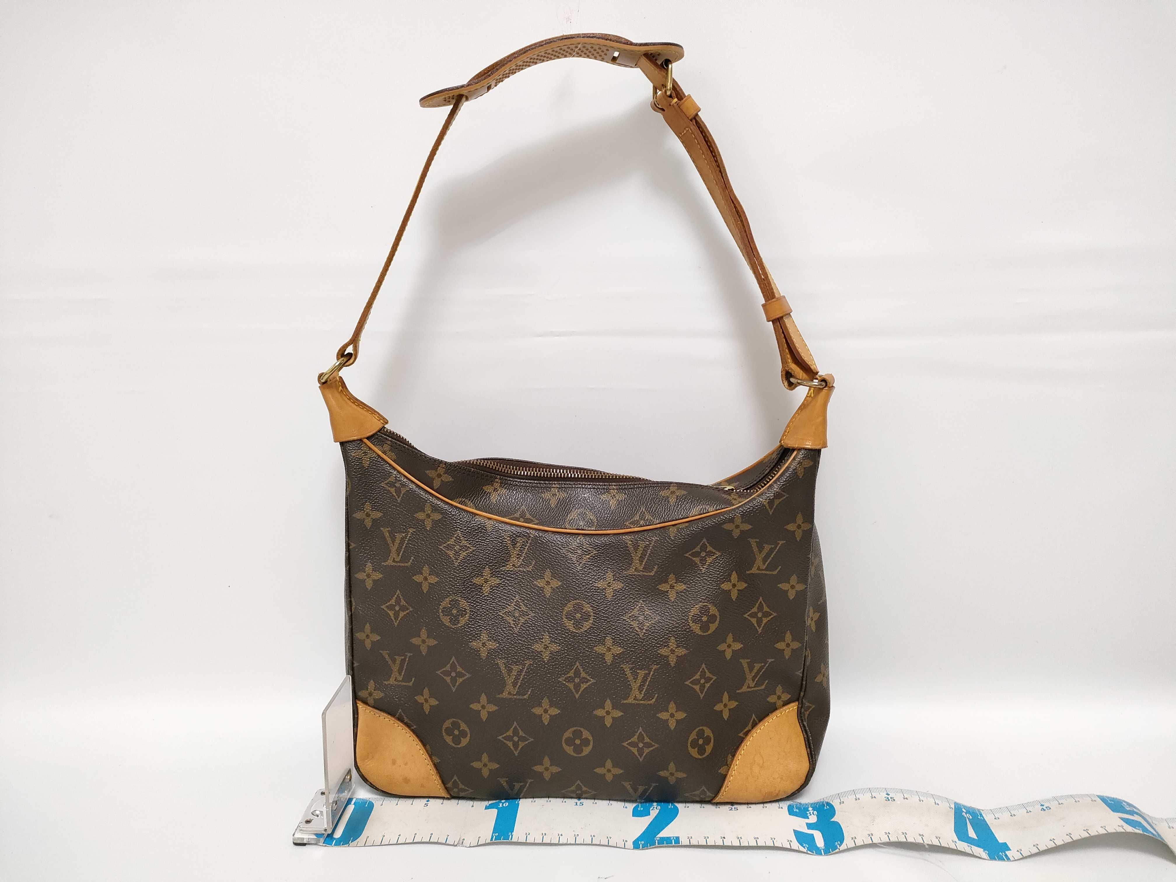 Monogram Vuitton Boulogne M51265 Shoulder Bag — view 2