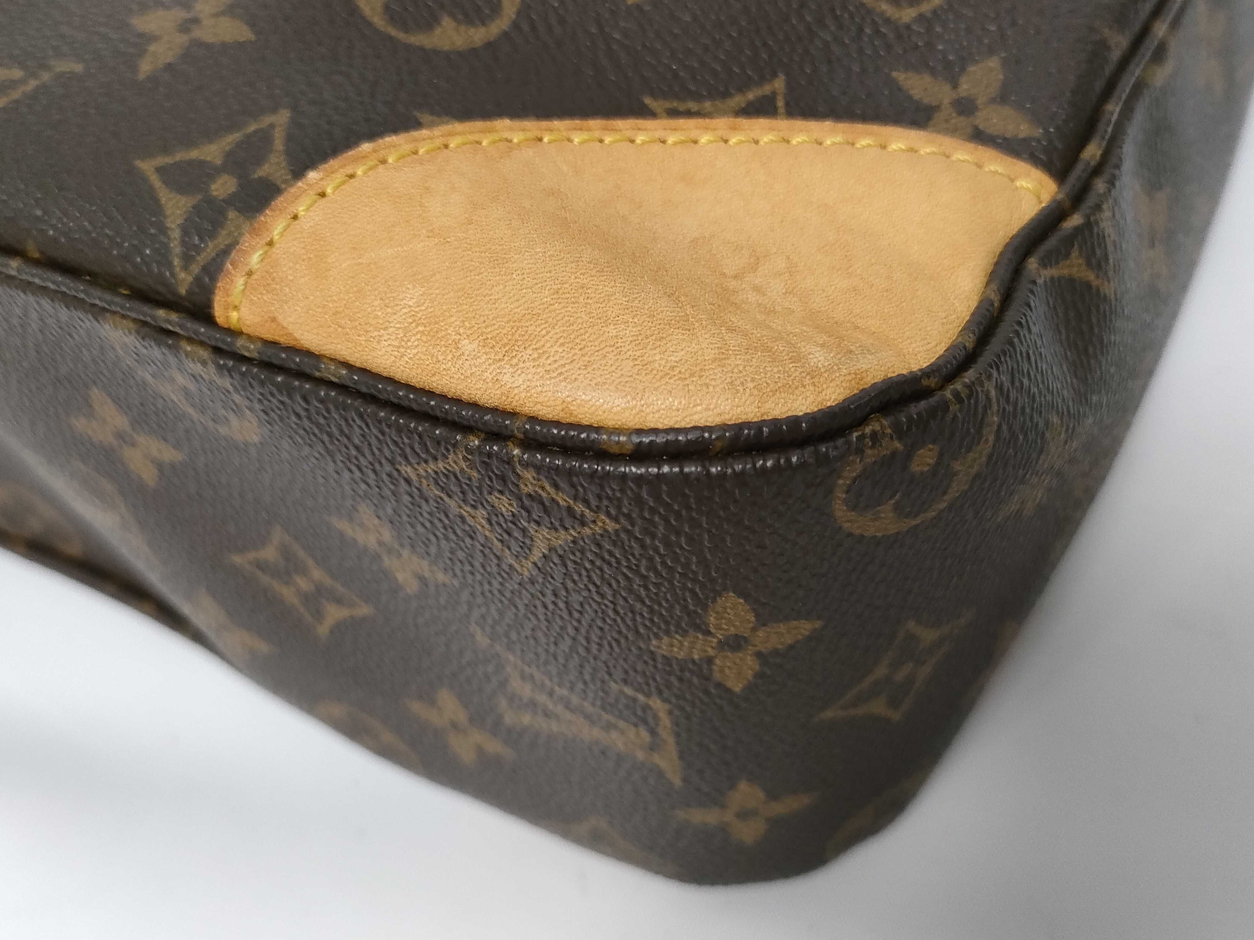 Monogram Vuitton Boulogne M51265 Shoulder Bag — view 6