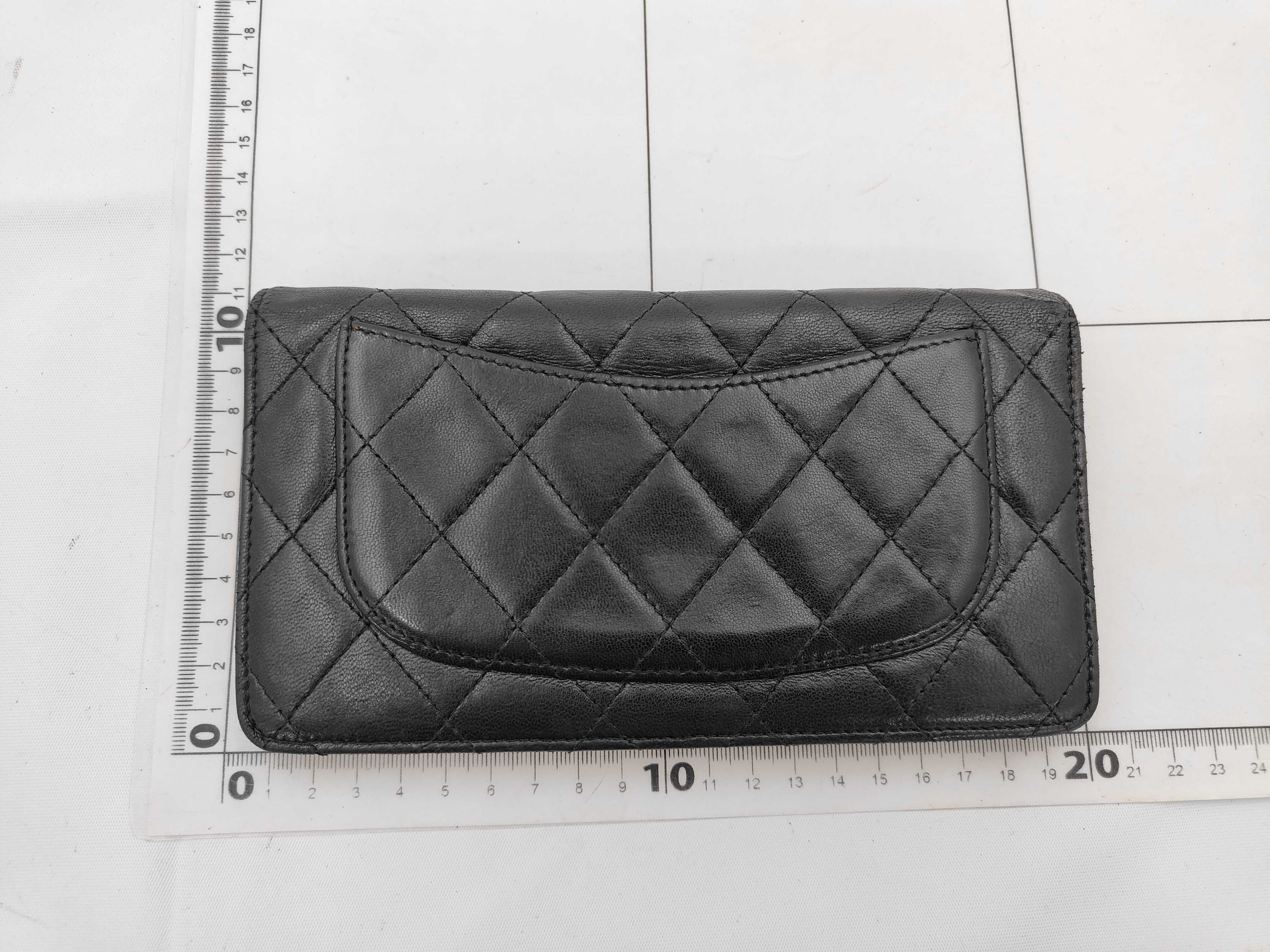 Matelassé Lambskin Bi-fold Wallet, Black, Coco Mark, A31509 — view 2