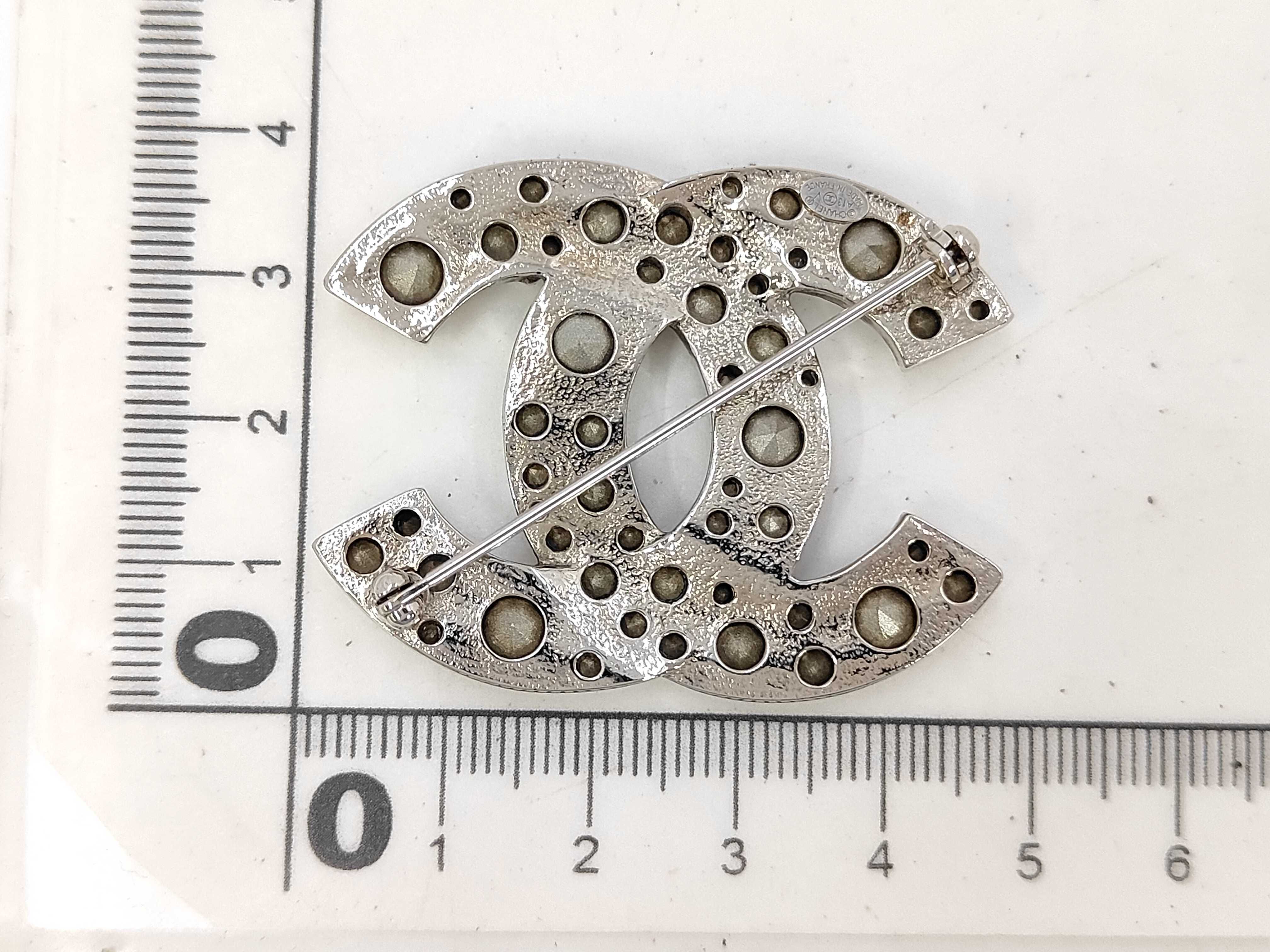 Silver Hardware CC Logo Brooch A13V — view 2