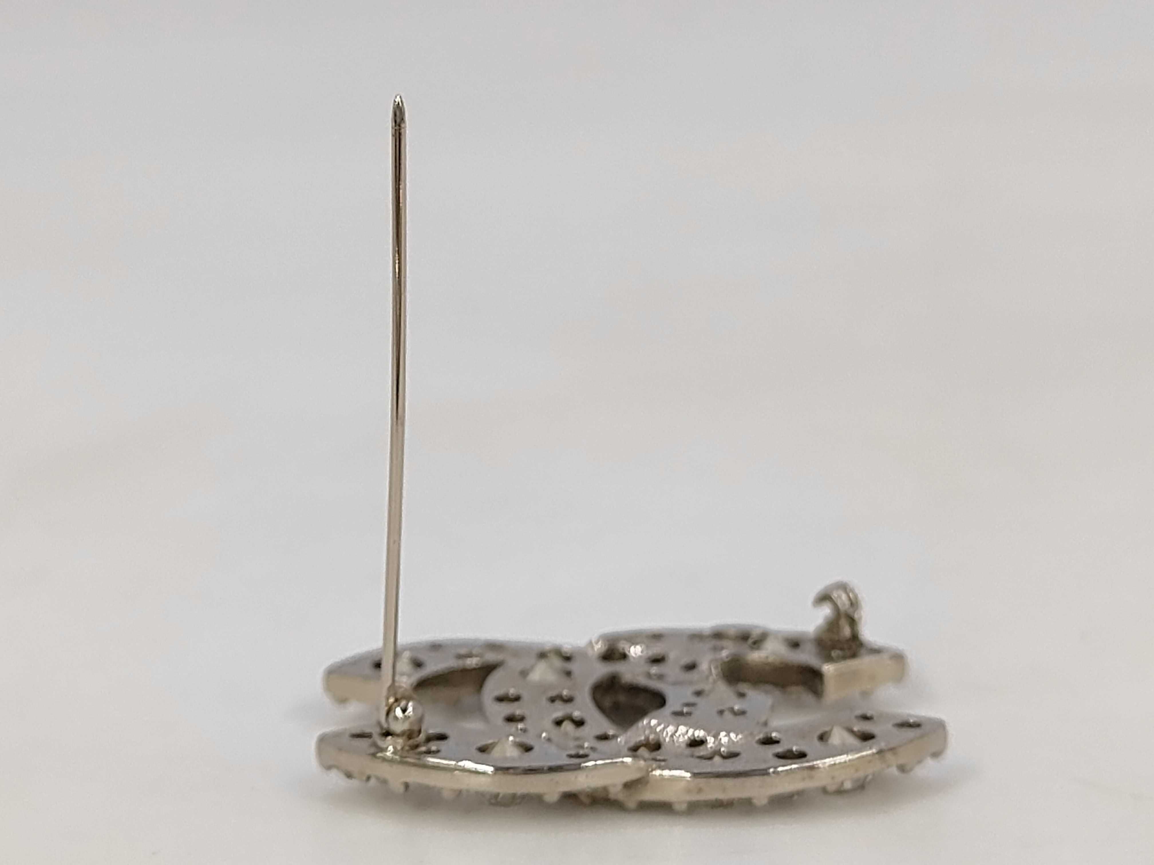 Silver Hardware CC Logo Brooch A13V — view 4