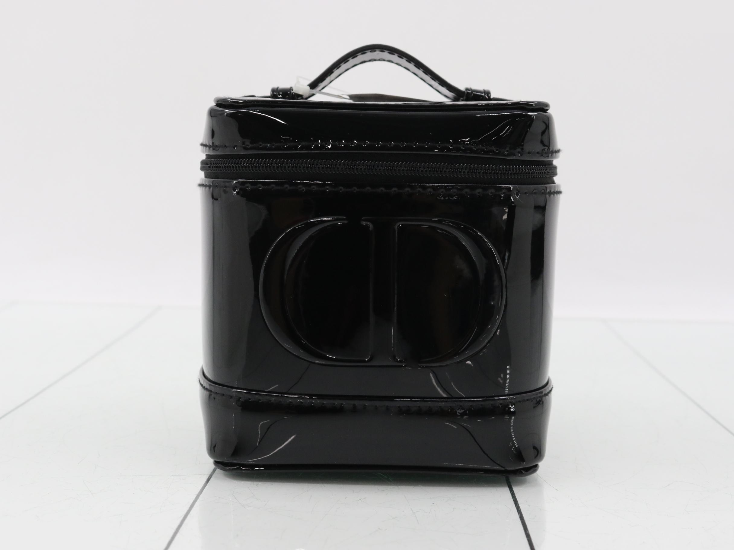 CD logo vanity bag, enamel, black, W11H12D10