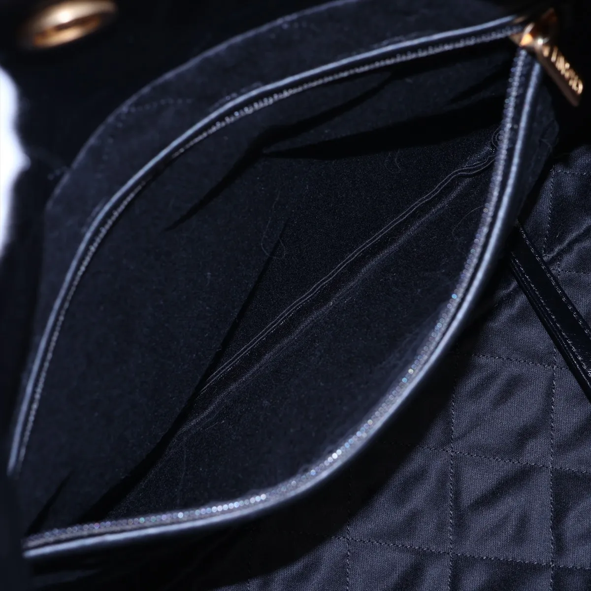 [Individually packaged] Chanel 22 Small Shiny Calfskin Chain Shoulder Bag, Black with Gold Hardware, U7X53KA1, Random Plate, AS3260 — view 8