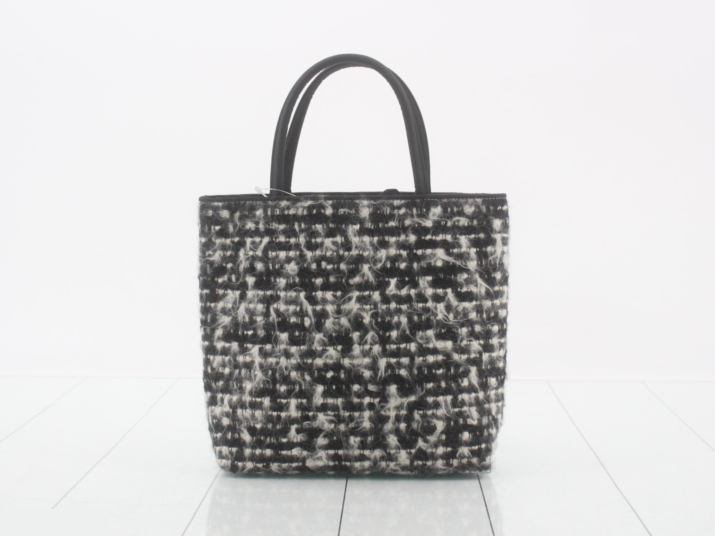 Fur bags, tote bags, pouches — view 2