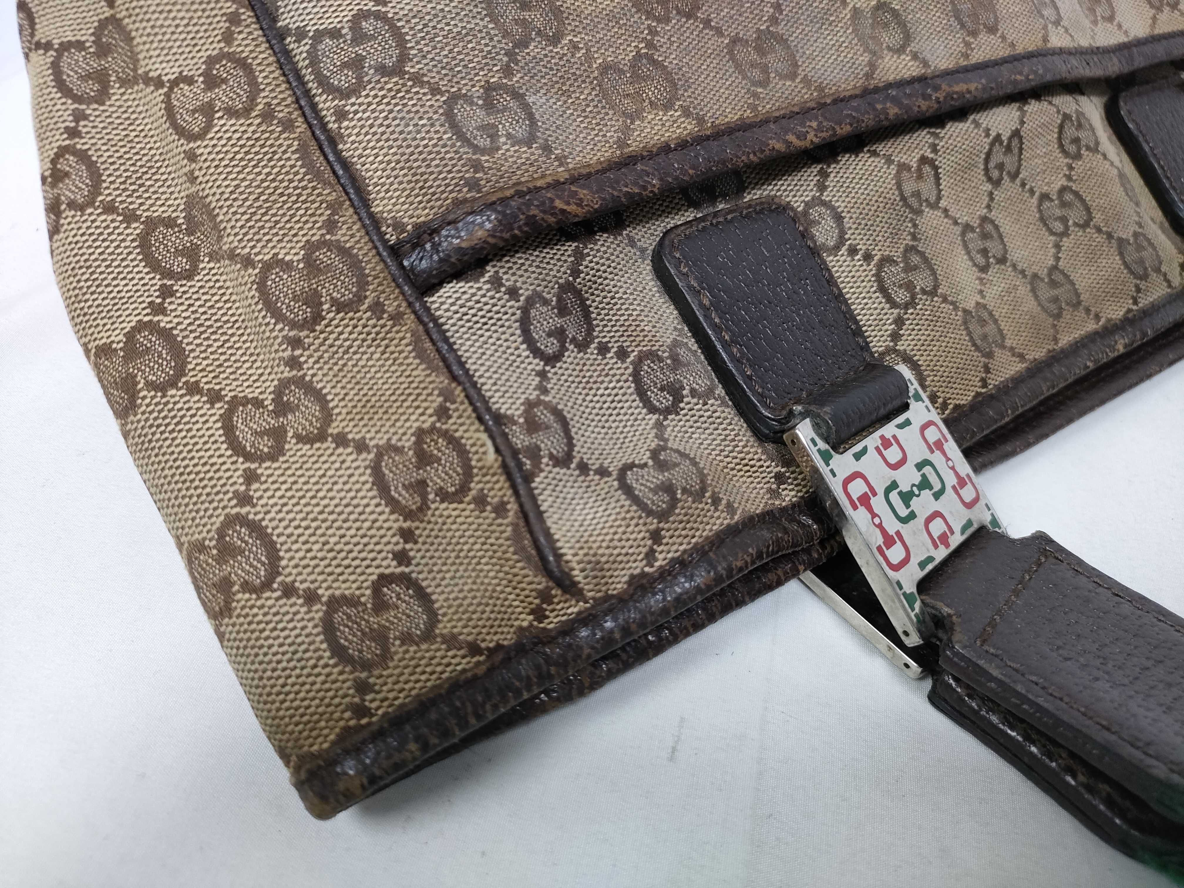 Shoulder Bag with GG Handle and Sherry Line Design — view 10