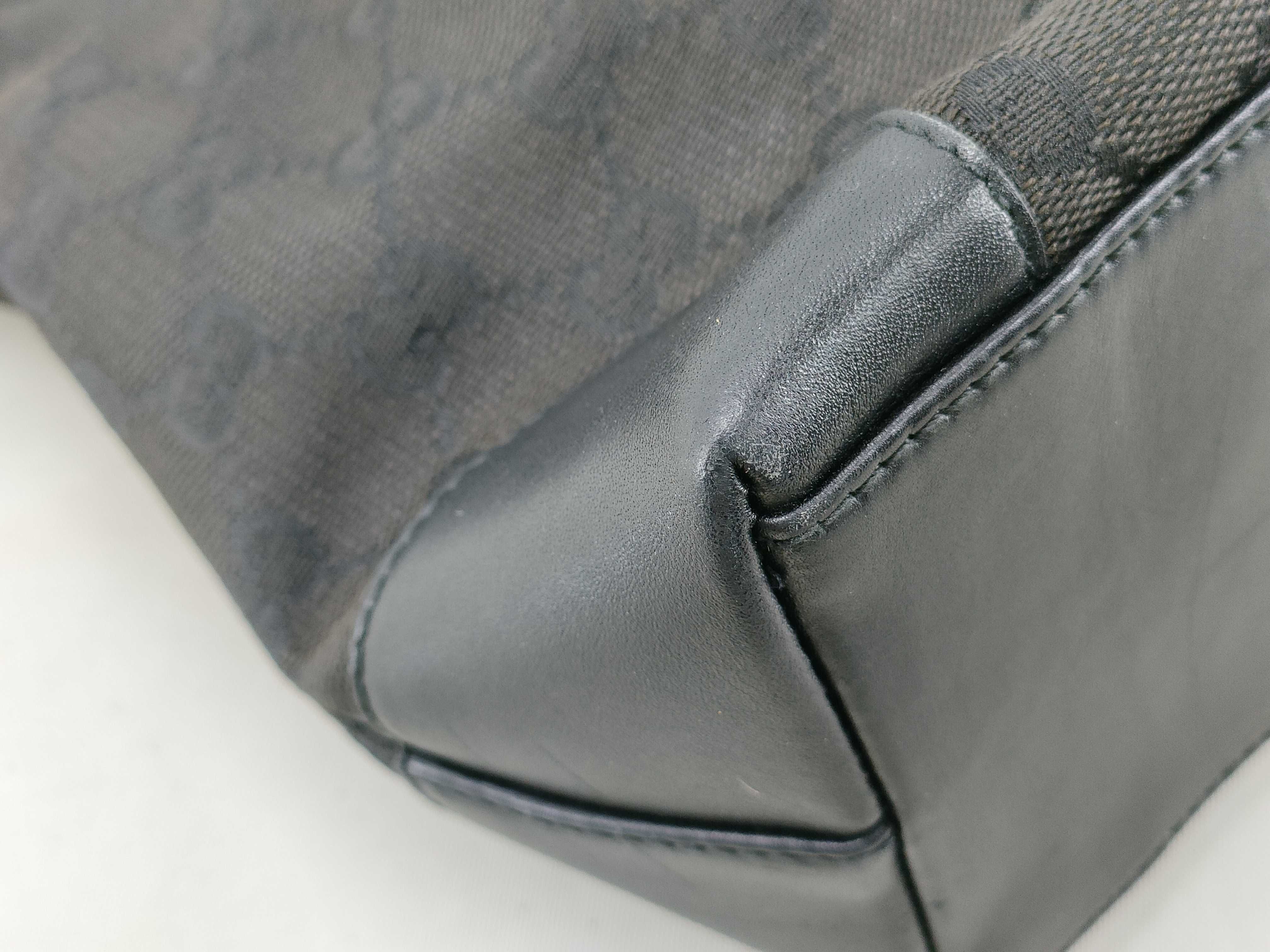 GG Canvas Handbag — view 4