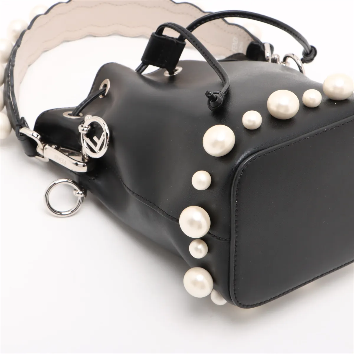 Leather x Pearl Shoulder Bag, Black, 8BS010 — view 4
