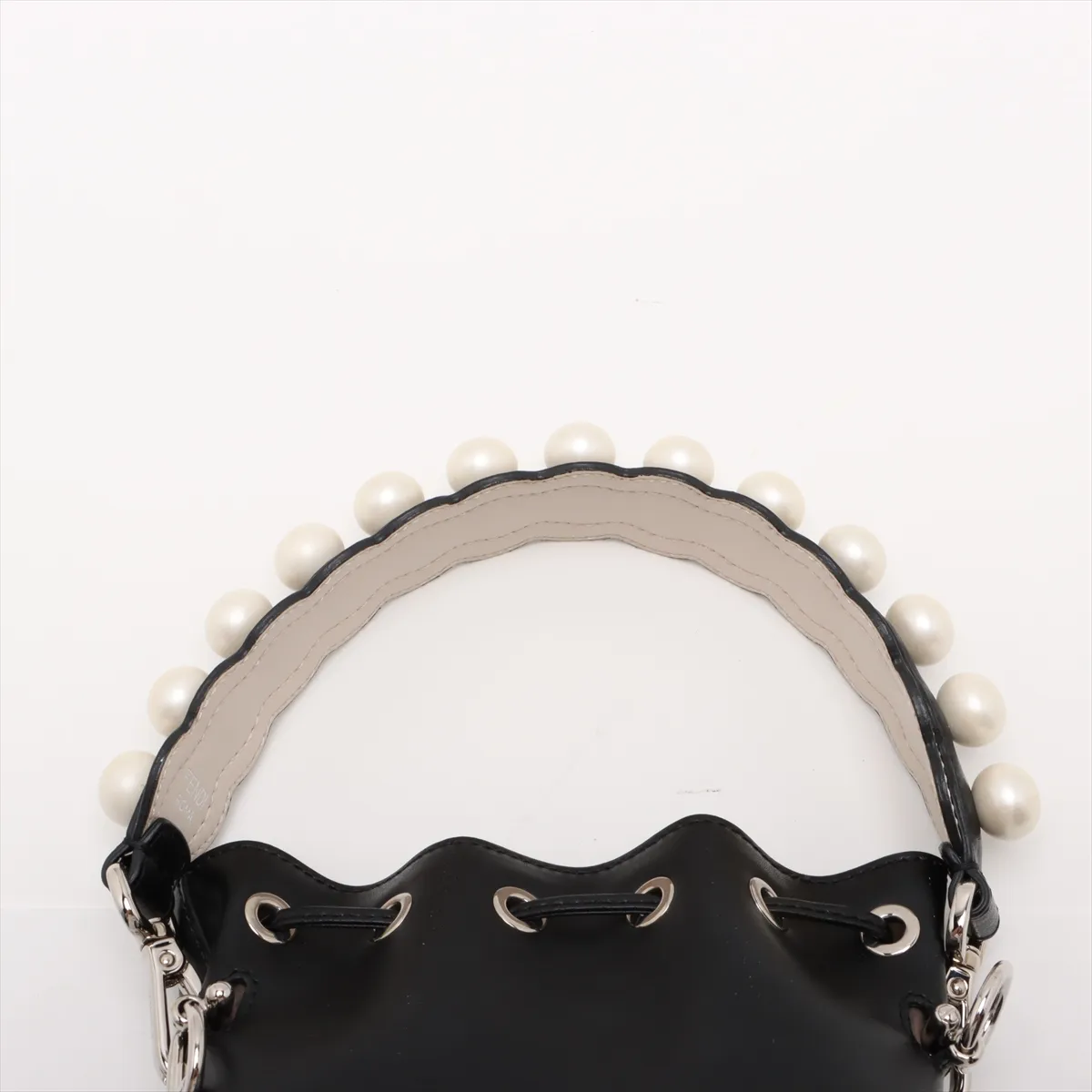 Leather x Pearl Shoulder Bag, Black, 8BS010 — view 6