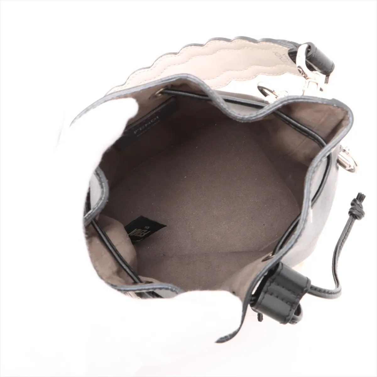 Leather x Pearl Shoulder Bag, Black, 8BS010 — view 7