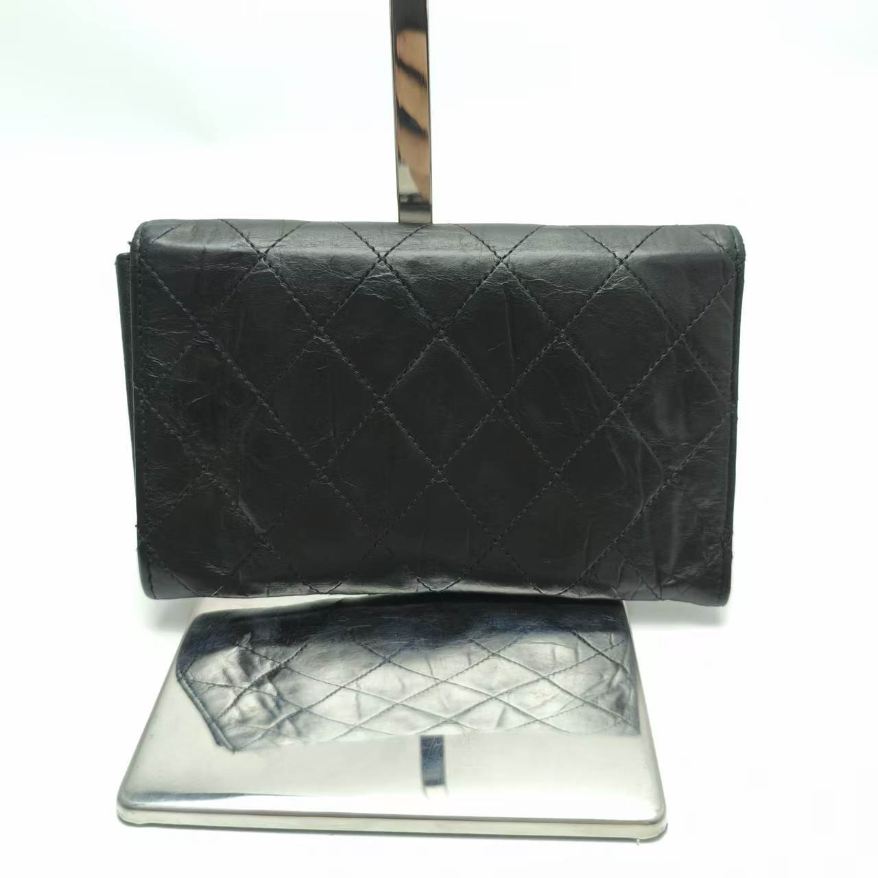 【*Shipped from: China*】CHANEL Boy Leather Wallet 11526853 — view 2