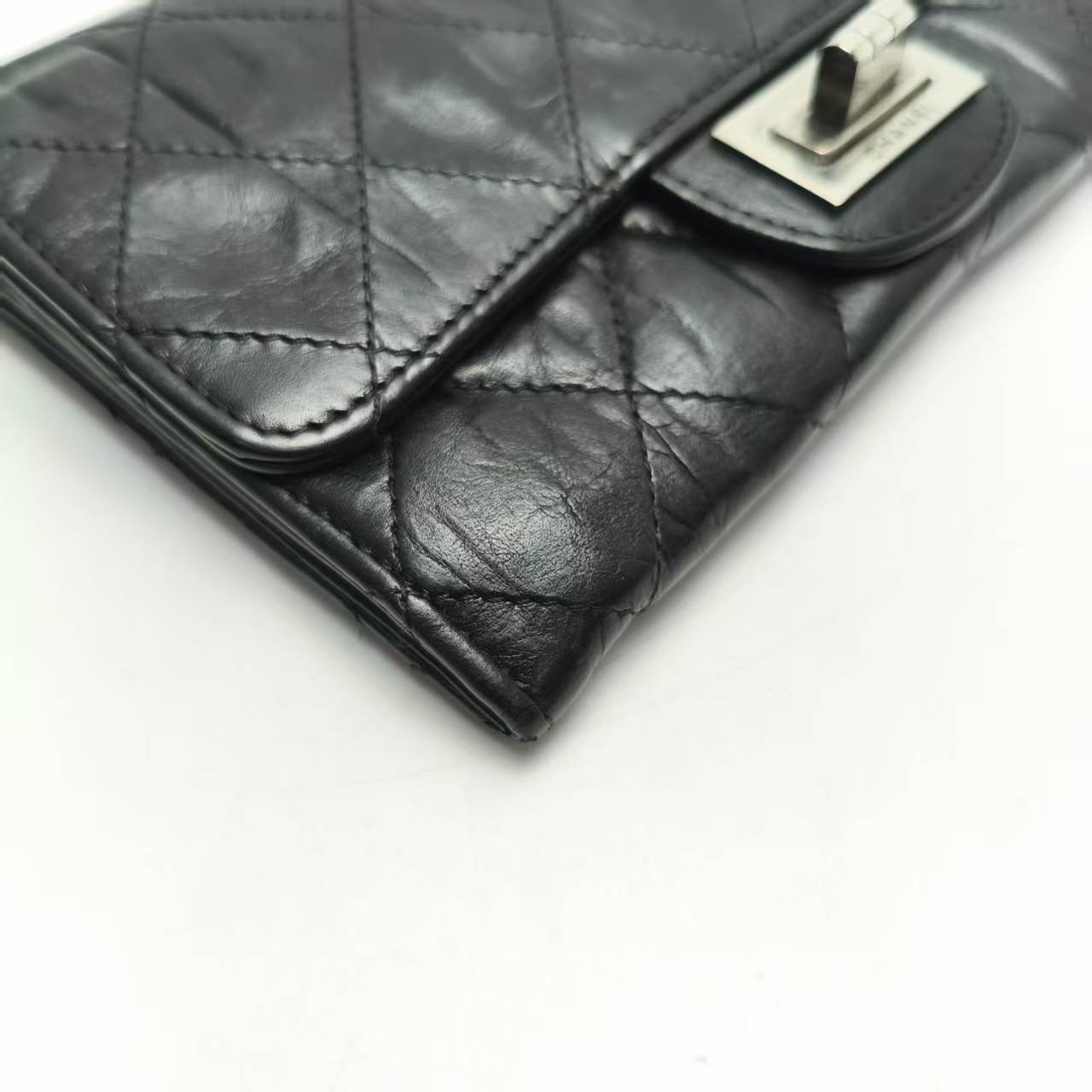 【*Shipped from: China*】CHANEL Boy Leather Wallet 11526853 — view 4