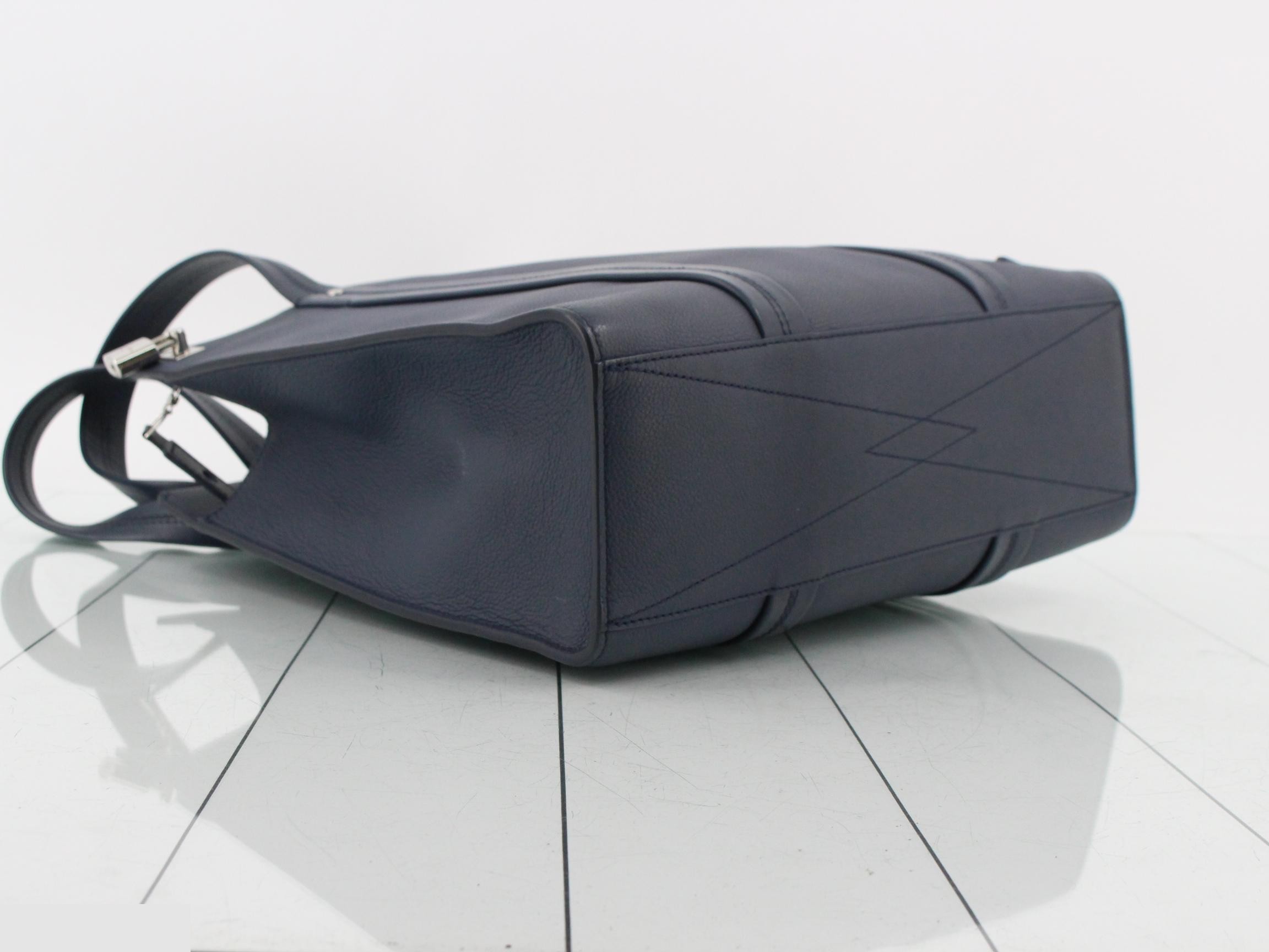 Aerogram Takeoff Tote M21542 Navy — view 5