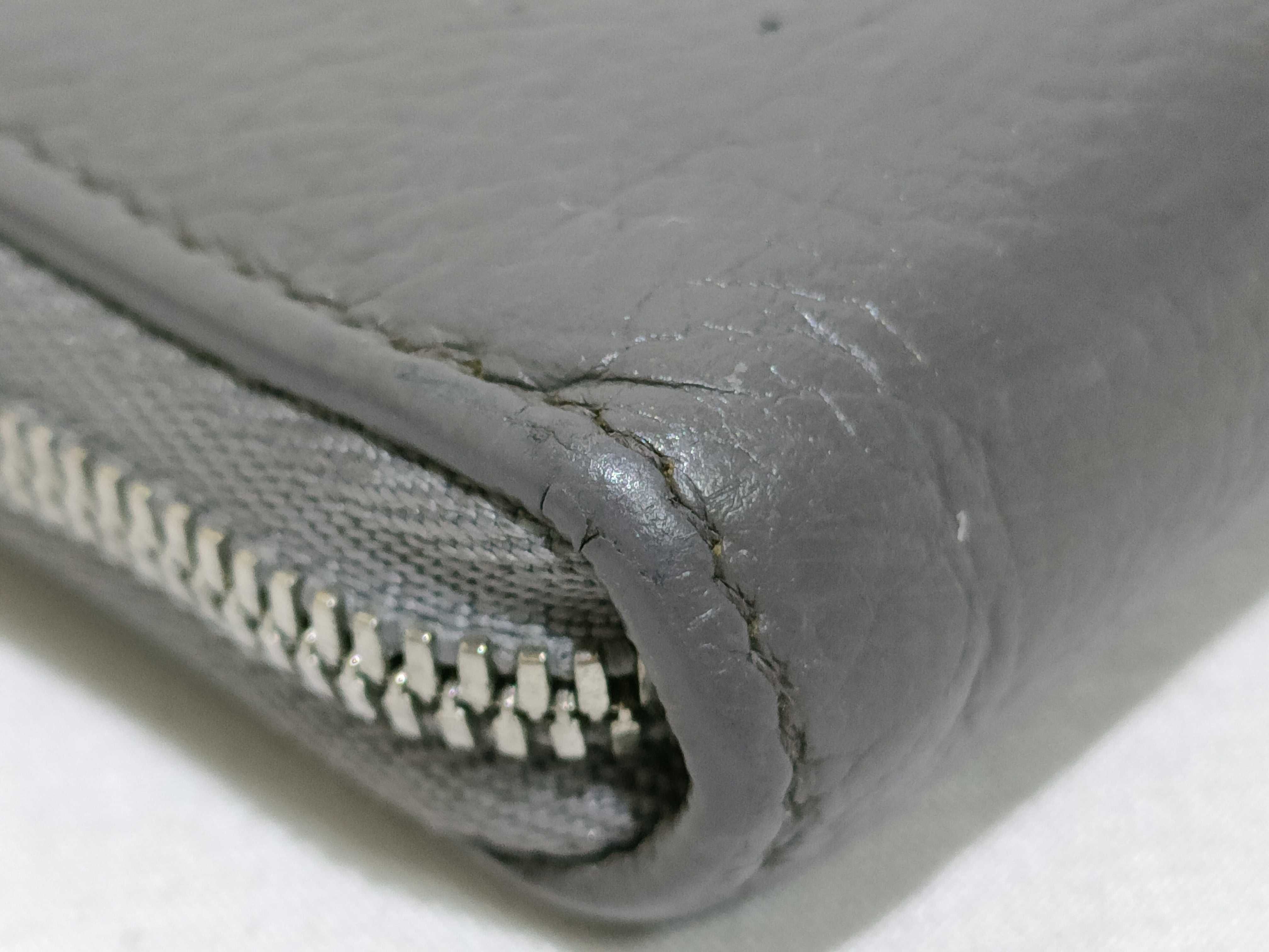 Leather Round Long Wallet Serial Number Wallet — view 4