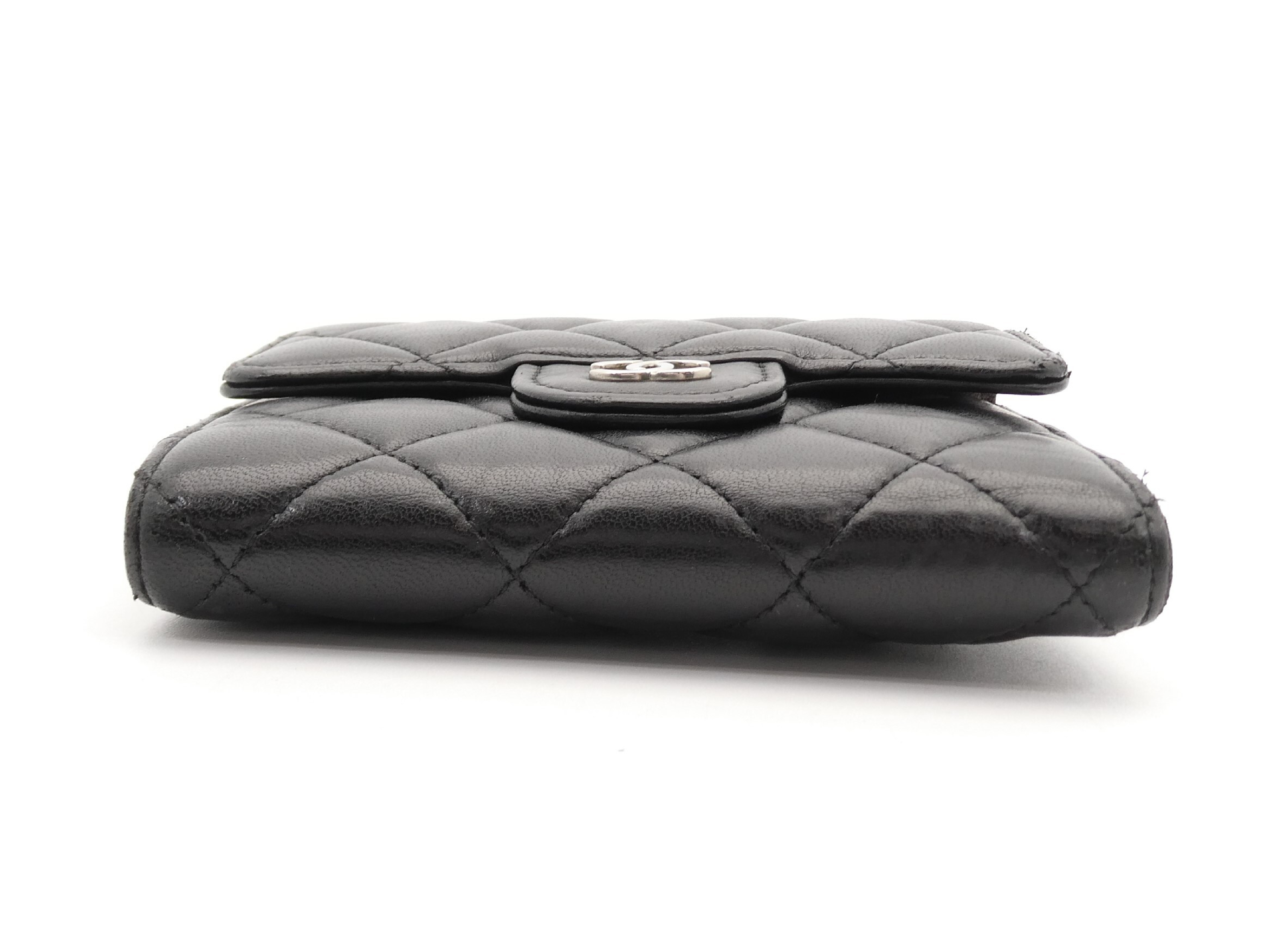 Matelassé Coco Mark Tri-fold Wallet — view 5