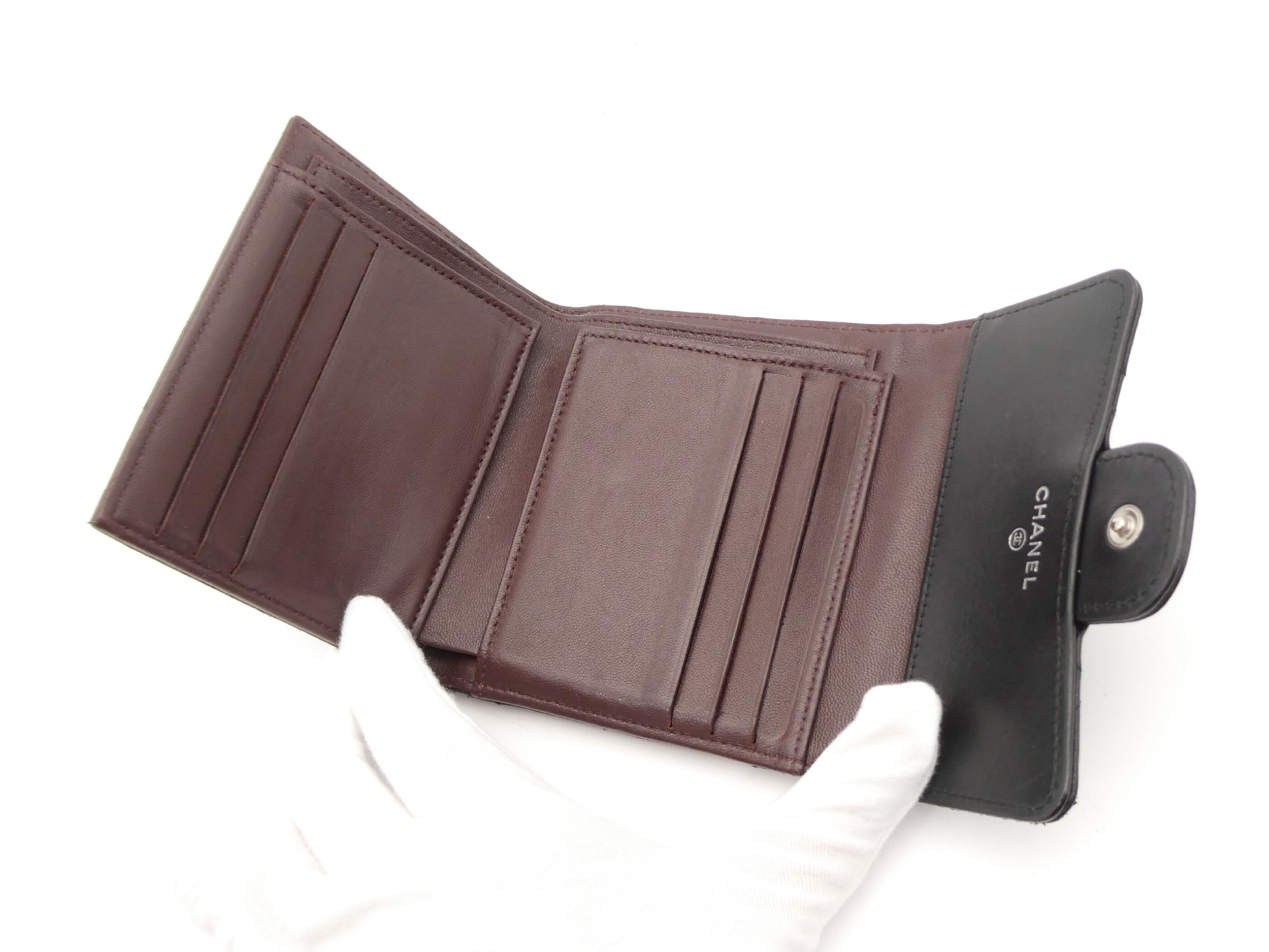 Matelassé Coco Mark Tri-fold Wallet — view 6