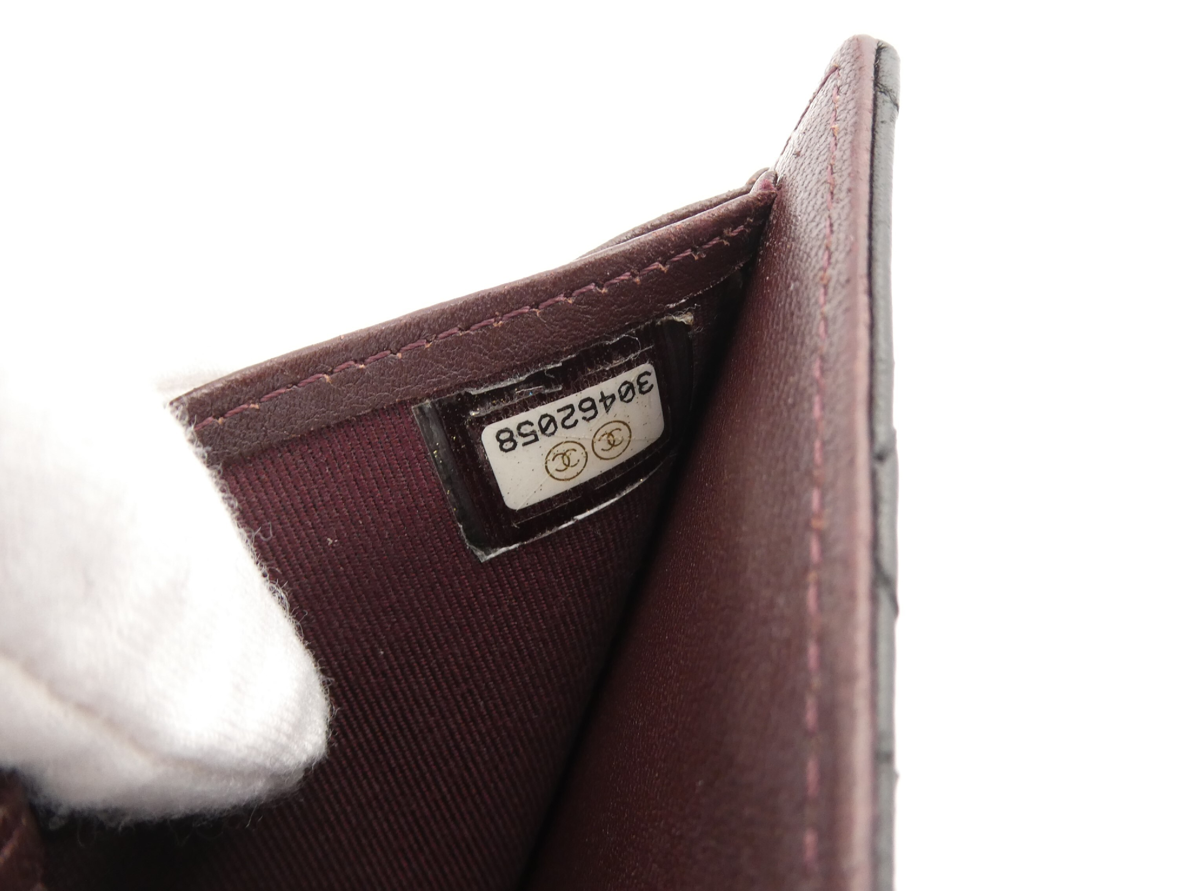 Matelassé Coco Mark Tri-fold Wallet — view 9