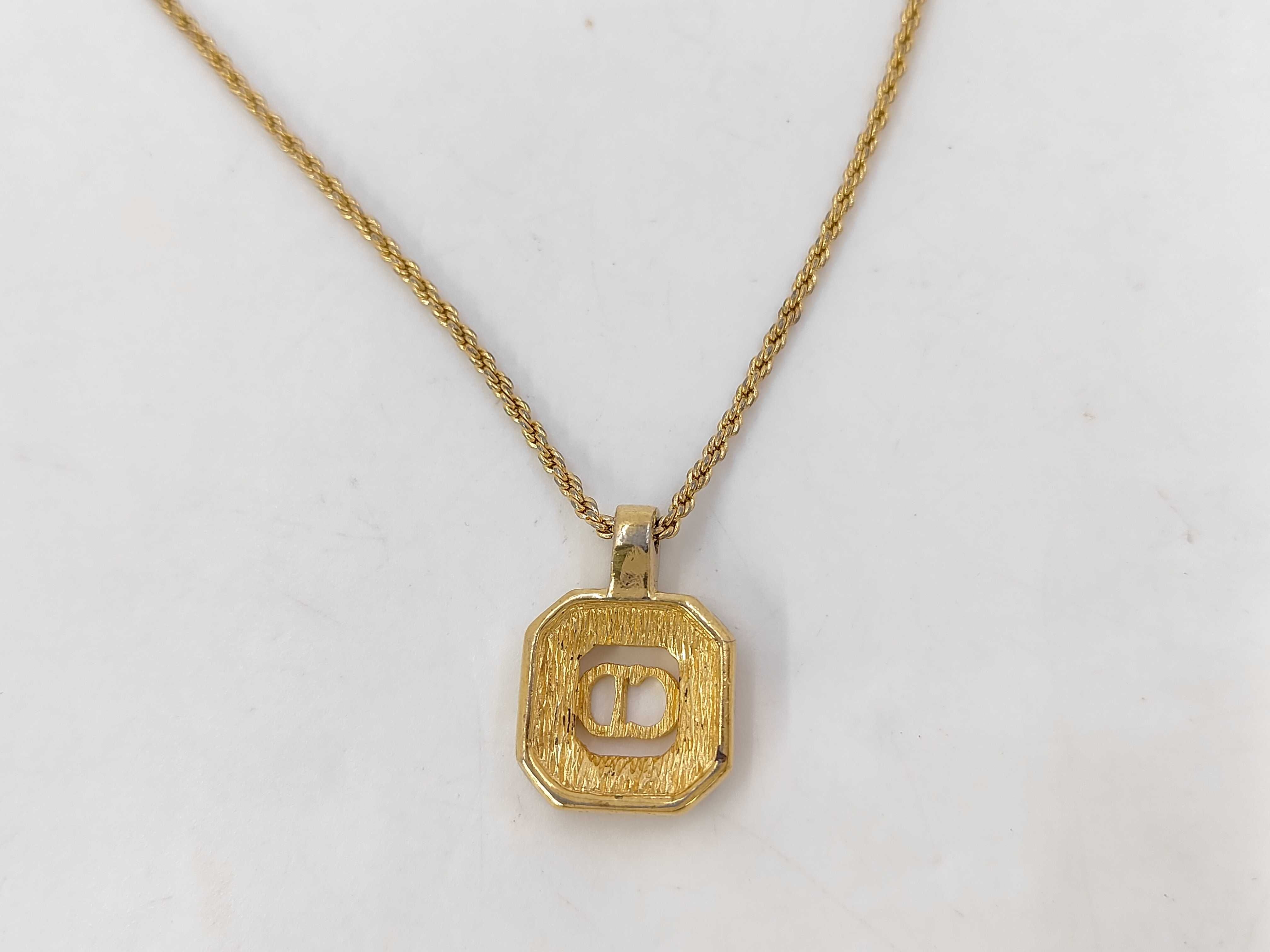 Christian / Necklace / GP Necklace — view 2