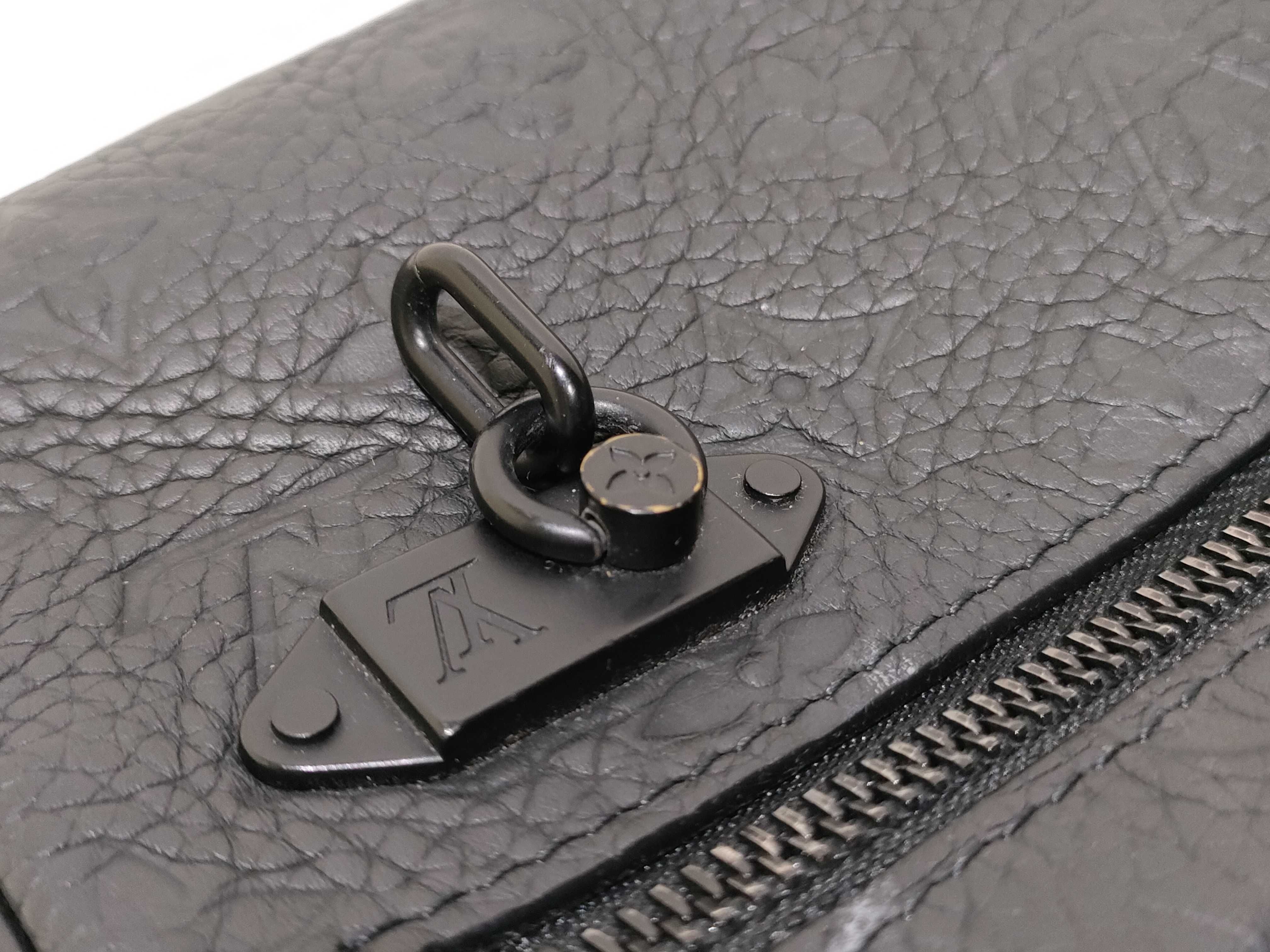 Monogram Empreinte Louis Vuitton Taurillon Pochette Volga M55703 SF0241 (Chain broken) Second bag — view 14