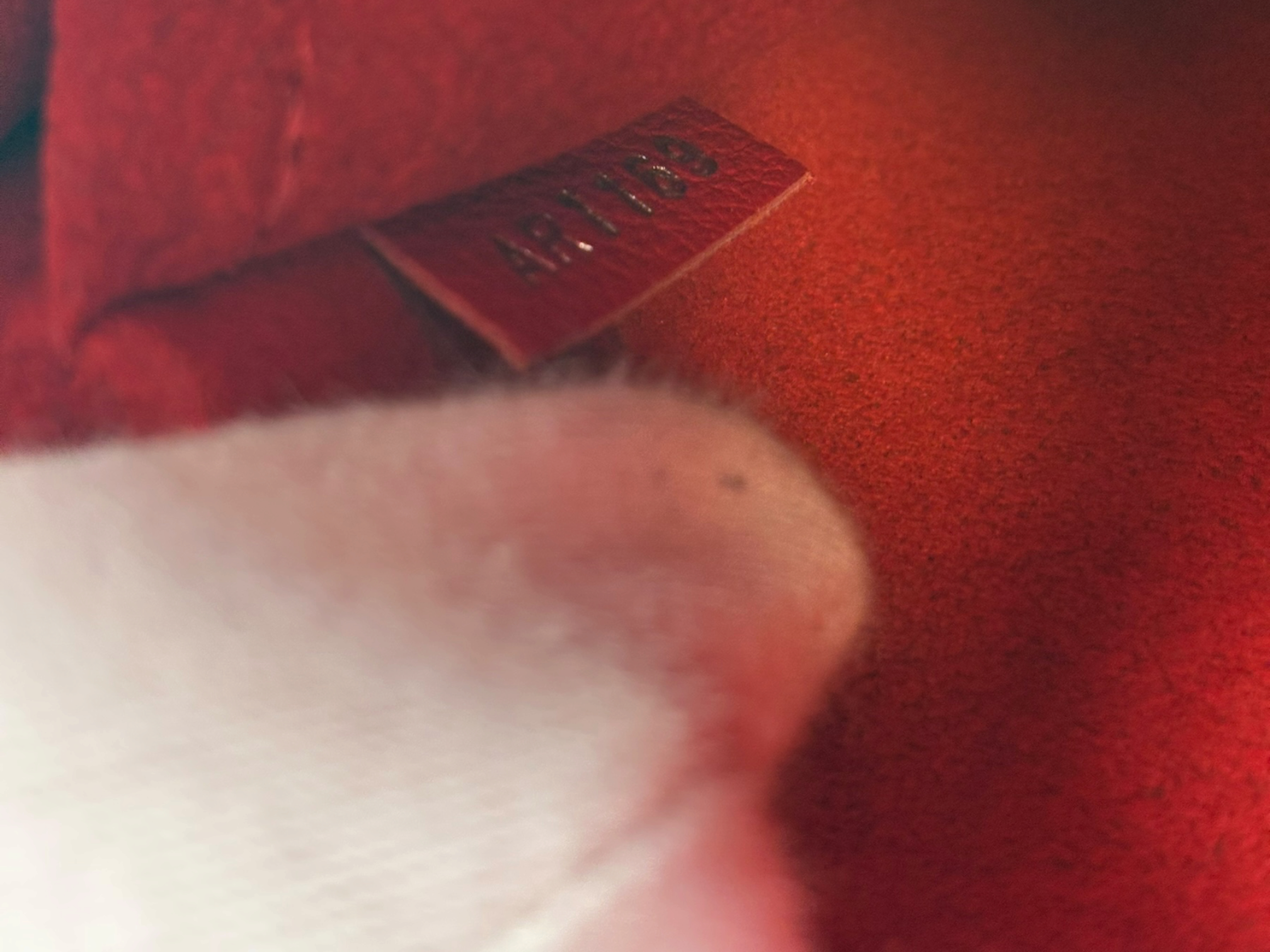LV Logo Lockme 2BB M51202 Red Shoulder Bag — view 13