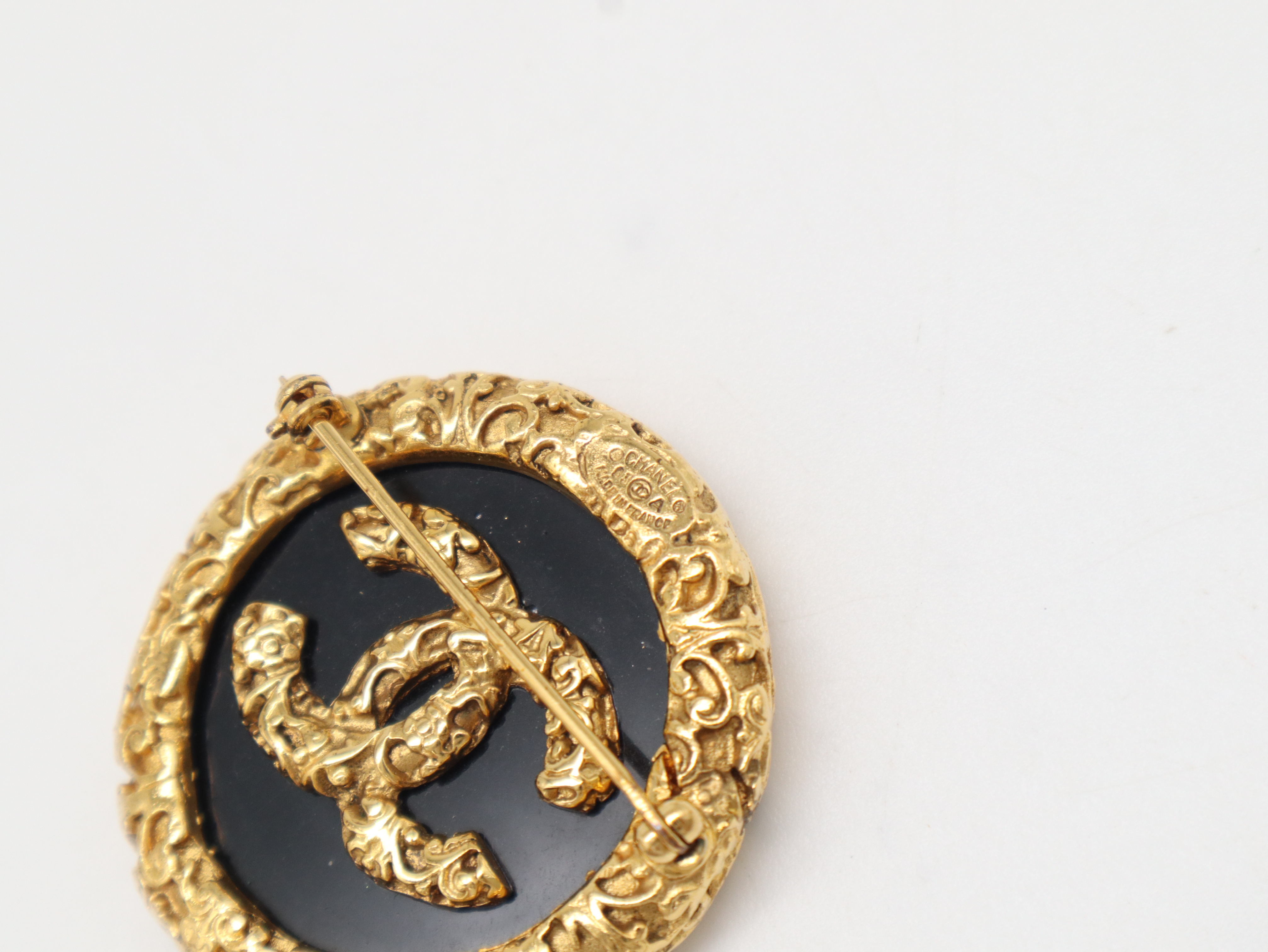 93A Coco Mark Brooch, Lava, Black GP Brooch — view 5