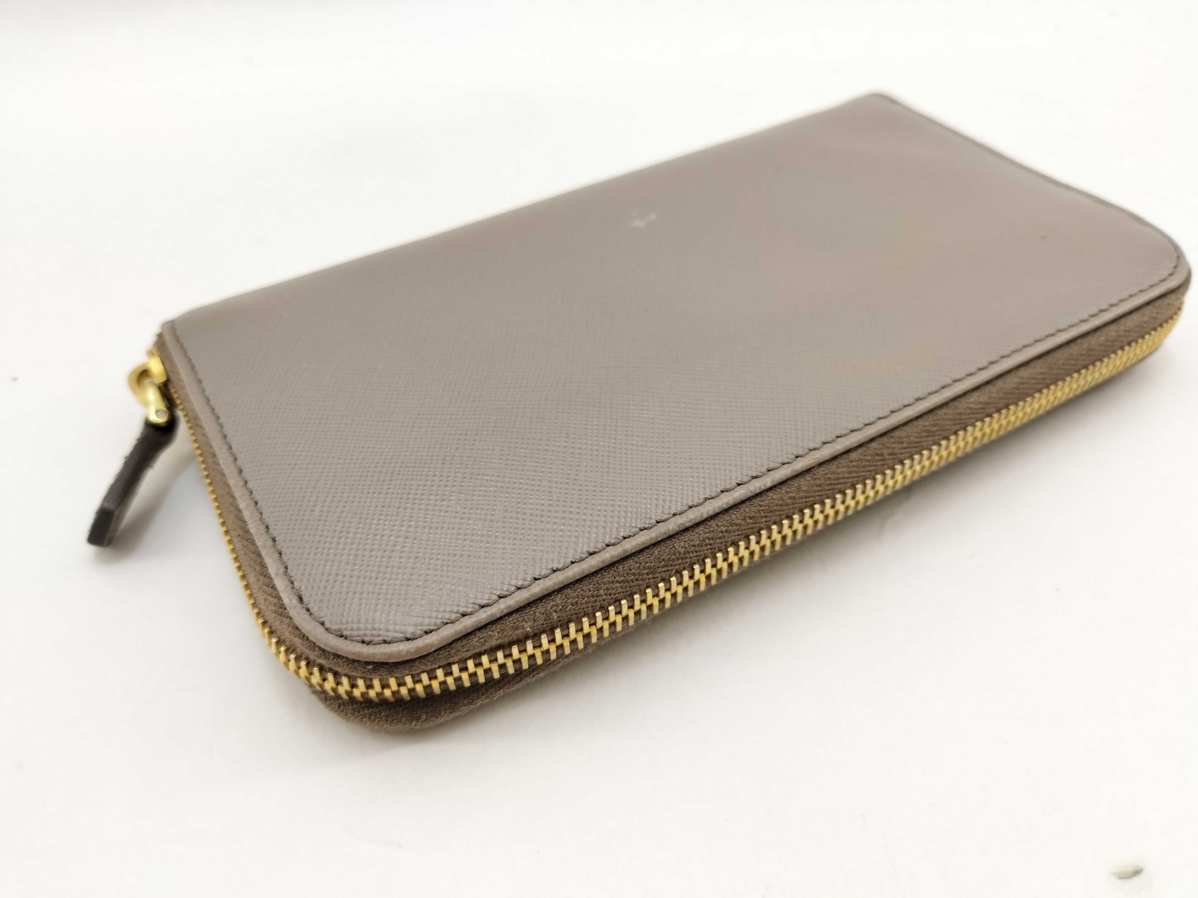 Saffiano Metal Logo Zip-Around Long Wallet Gray 1M0506 Wallet — view 7