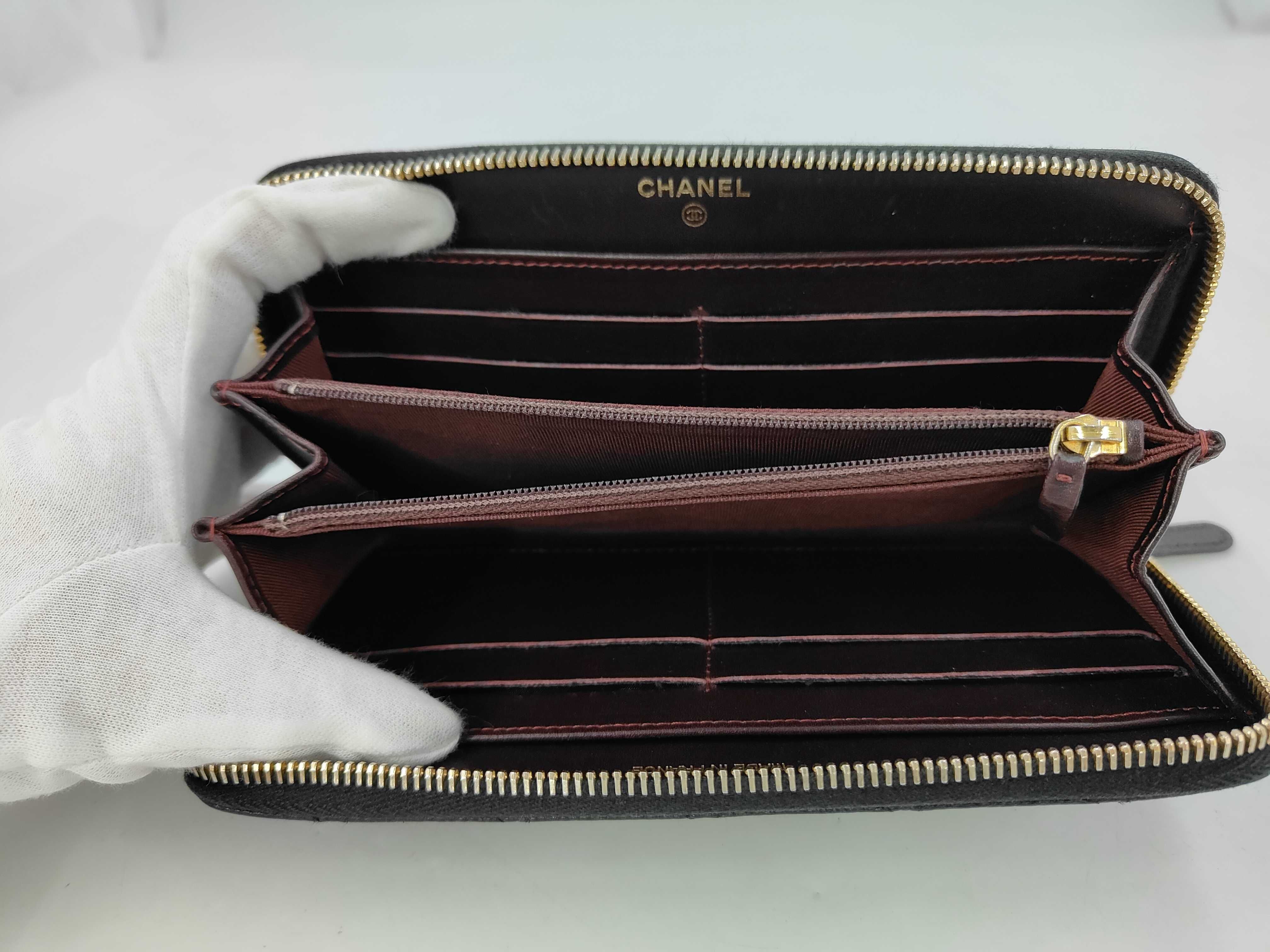 Zippered Matelassé Caviar Leather Coco Mark Black Long Wallet — view 7