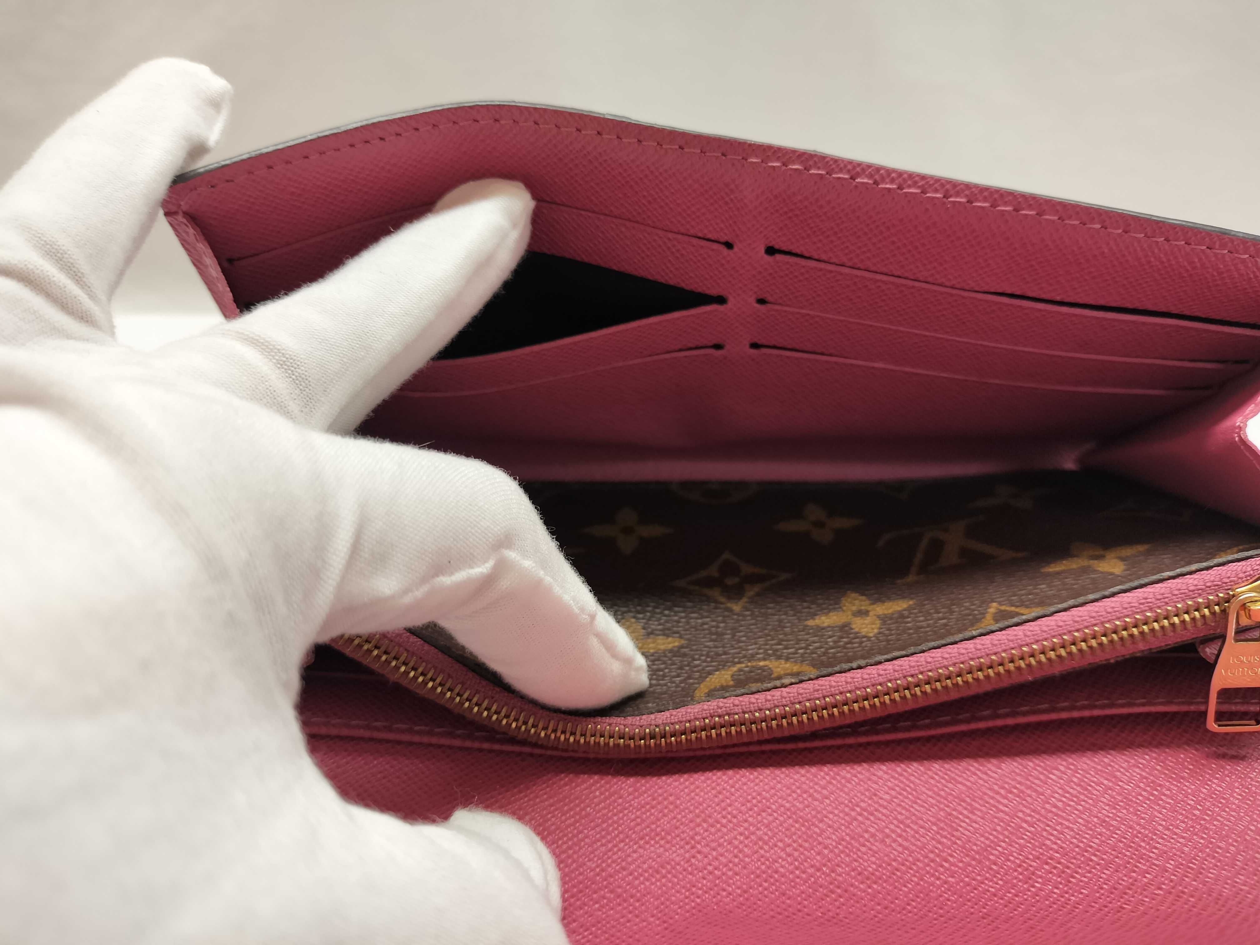 Monogram M61184 Portefeuille Sarah Retiro Wallet — view 12