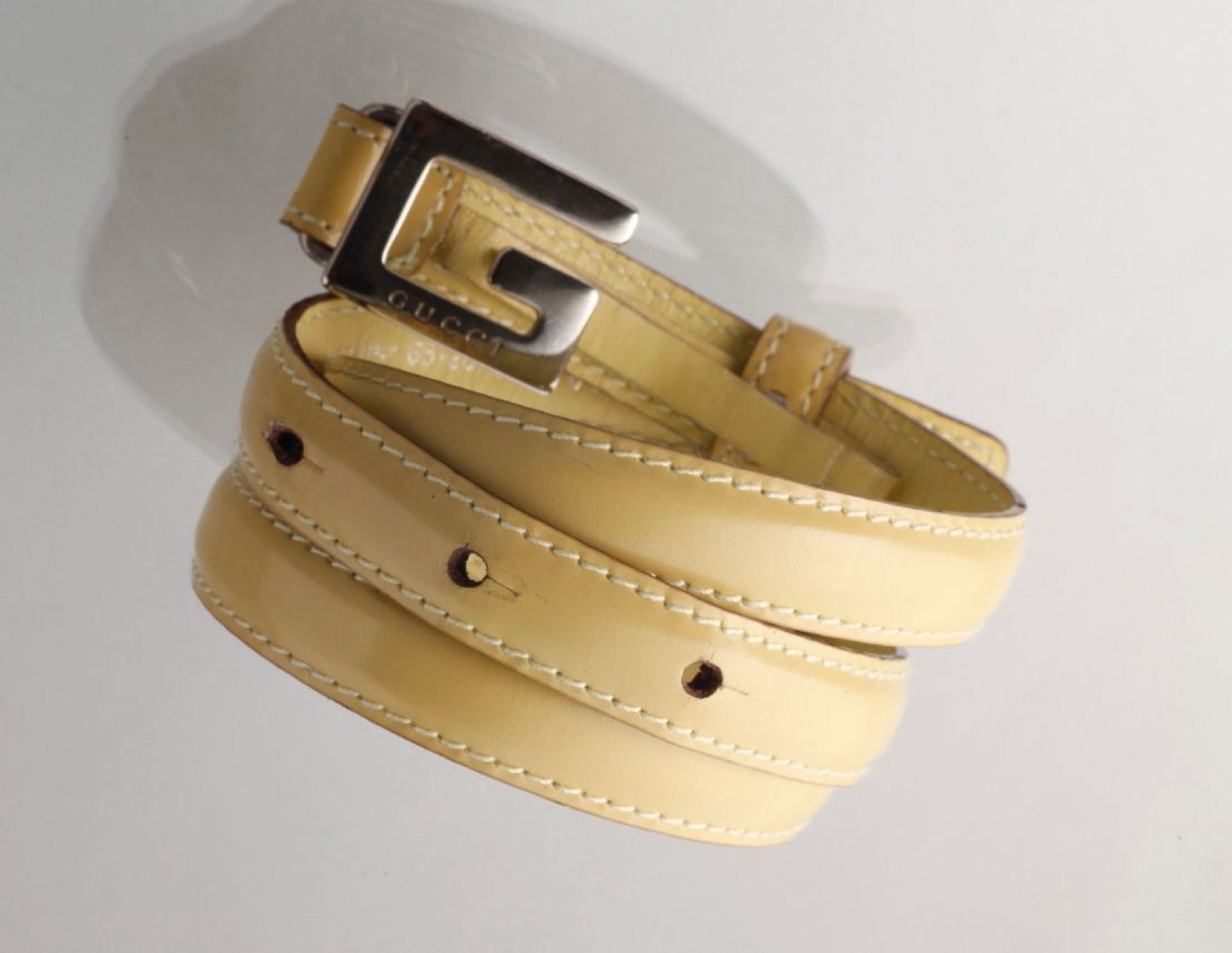 G-buckle leather belt
