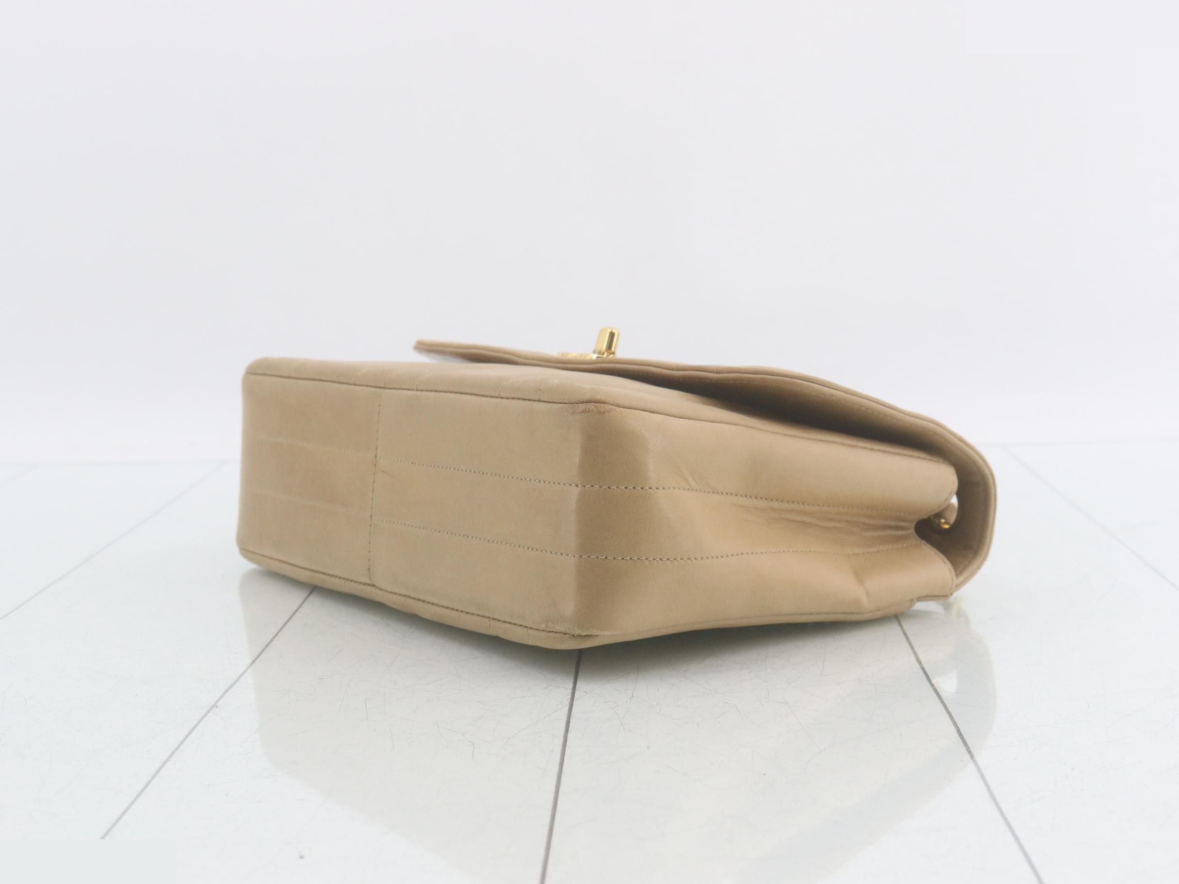 Lambskin chain shoulder bag, beige, item number 3. — view 6