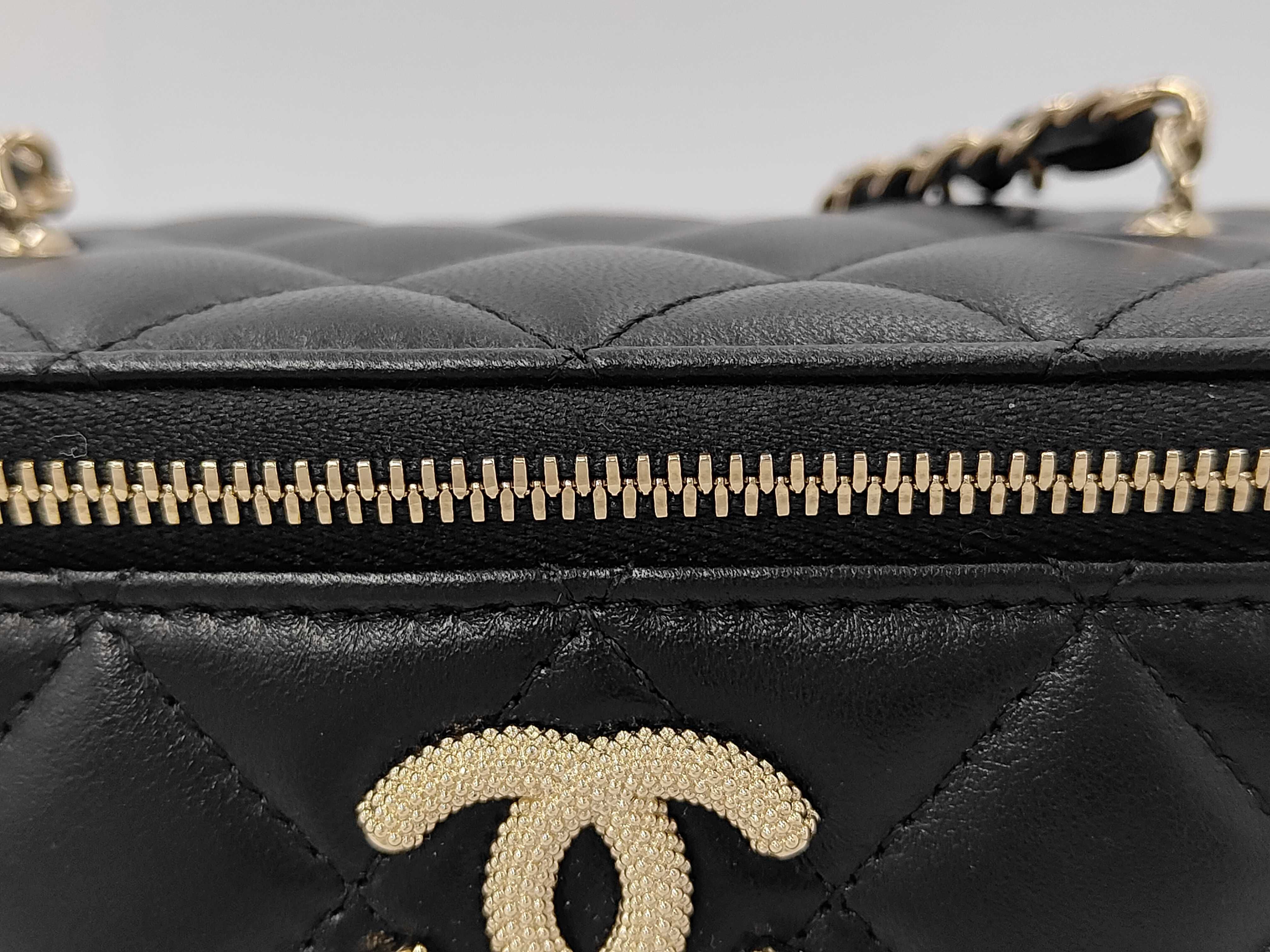 Chain Shoulder Bag — view 8