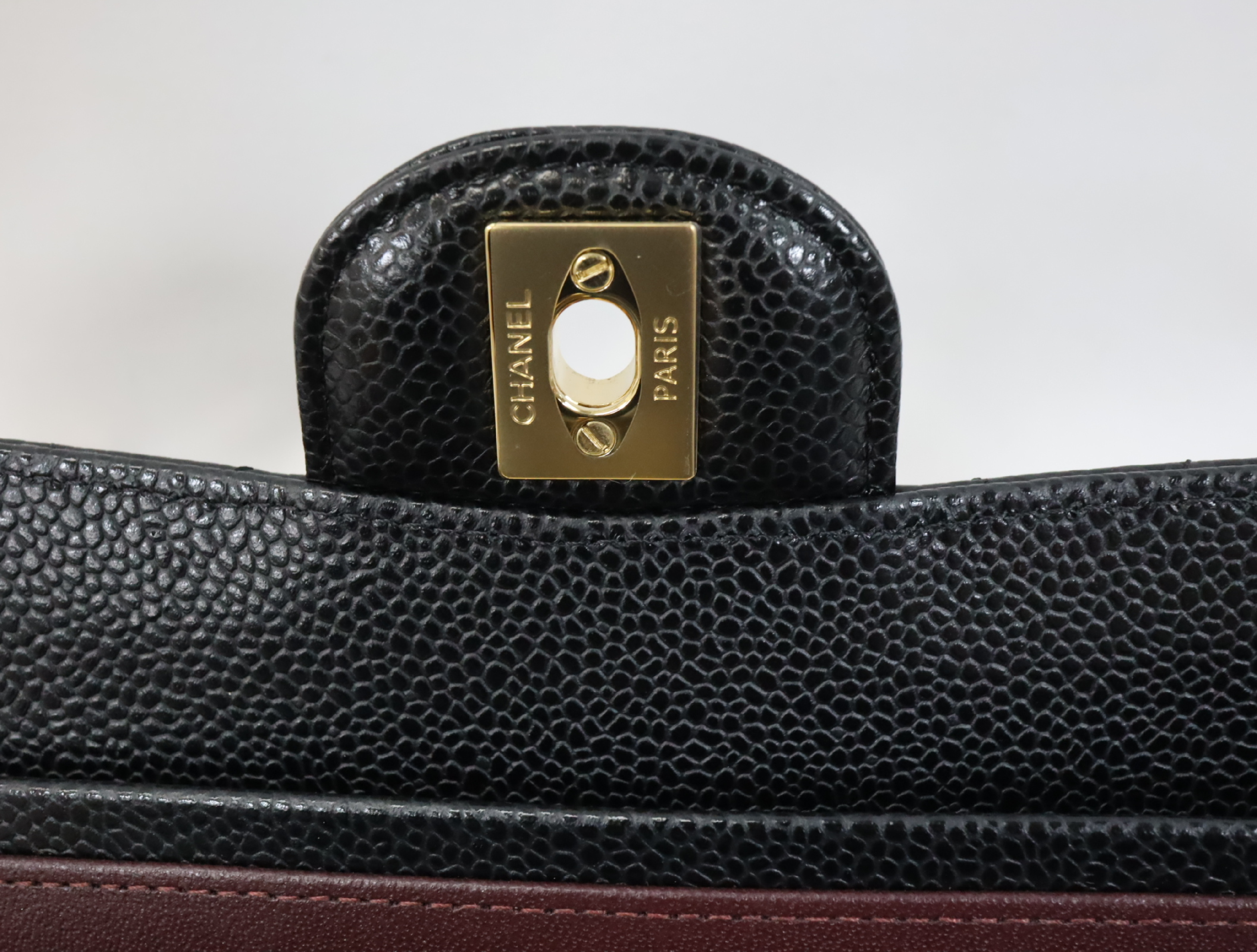 Matelassé 23 Caviar Skin Double Flap Black Serial Plate Gold Hardware A01113? Shoulder Bag — view 13
