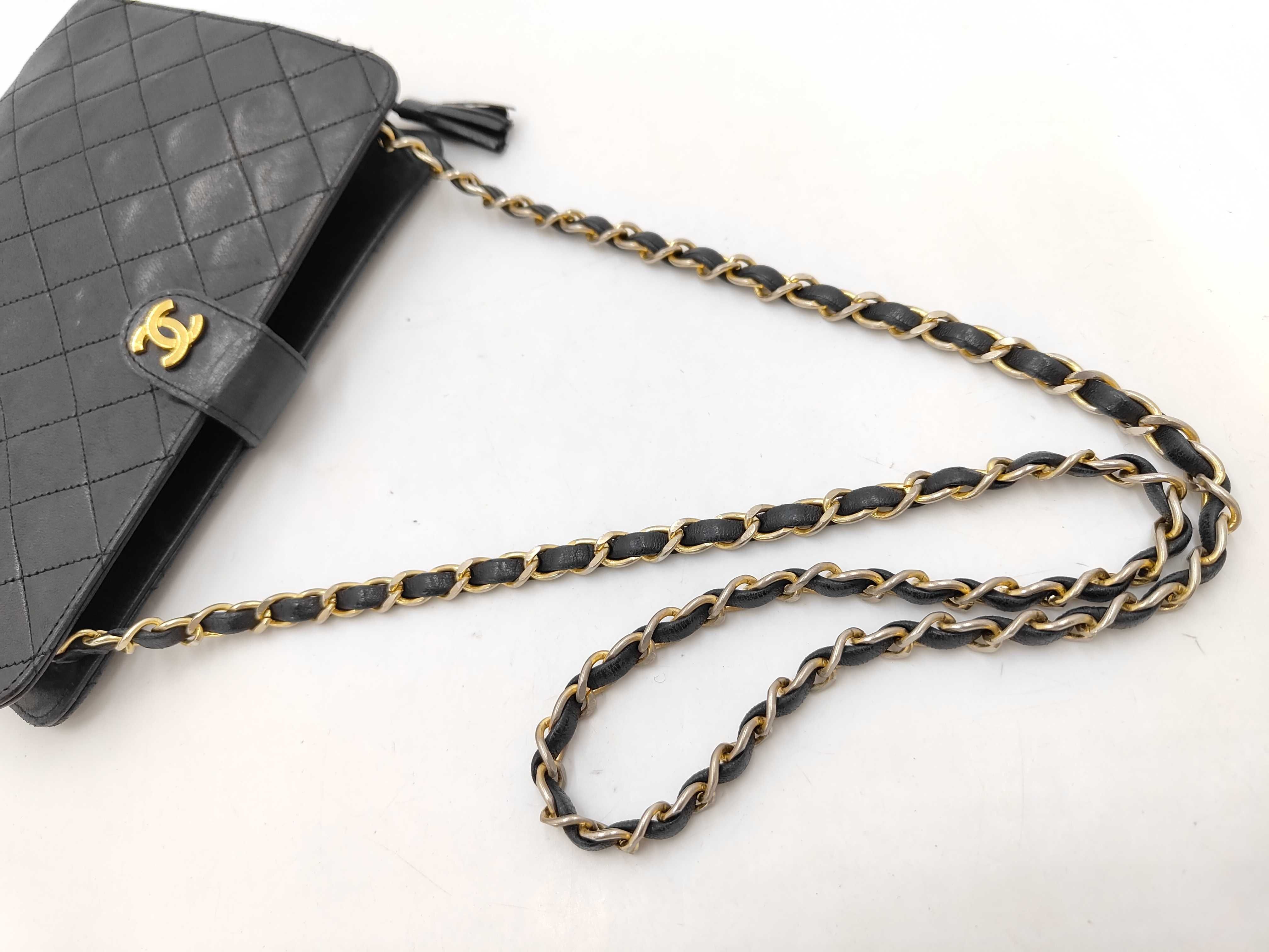 Matelassé Leather Chain Shoulder Bag (0 series) with Gold Hardware, Black x Gold Hardware — view 3