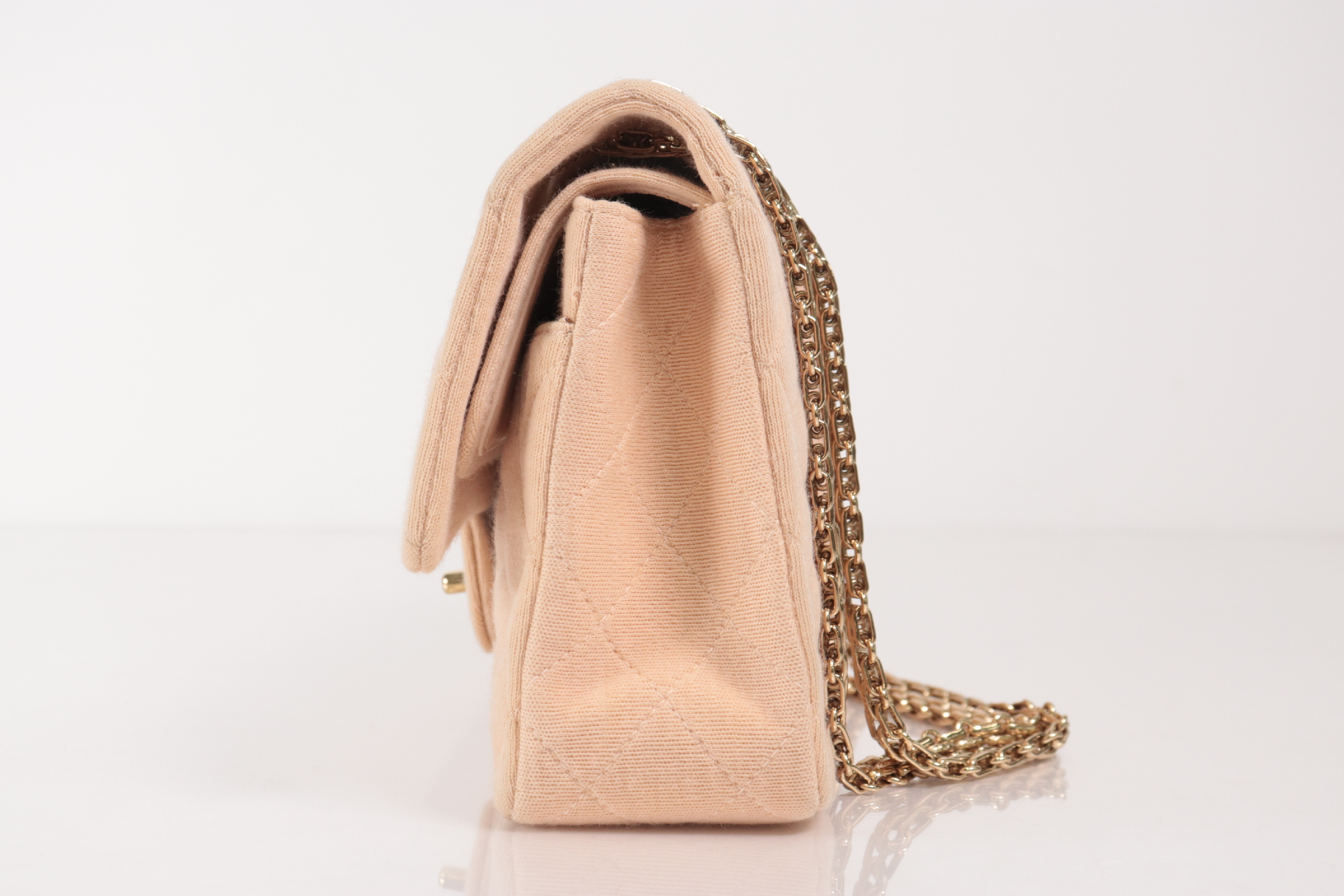 Double Flap 25 Cotton 2.55 Chain Shoulder Bag Beige (Serial No. 7) — view 4