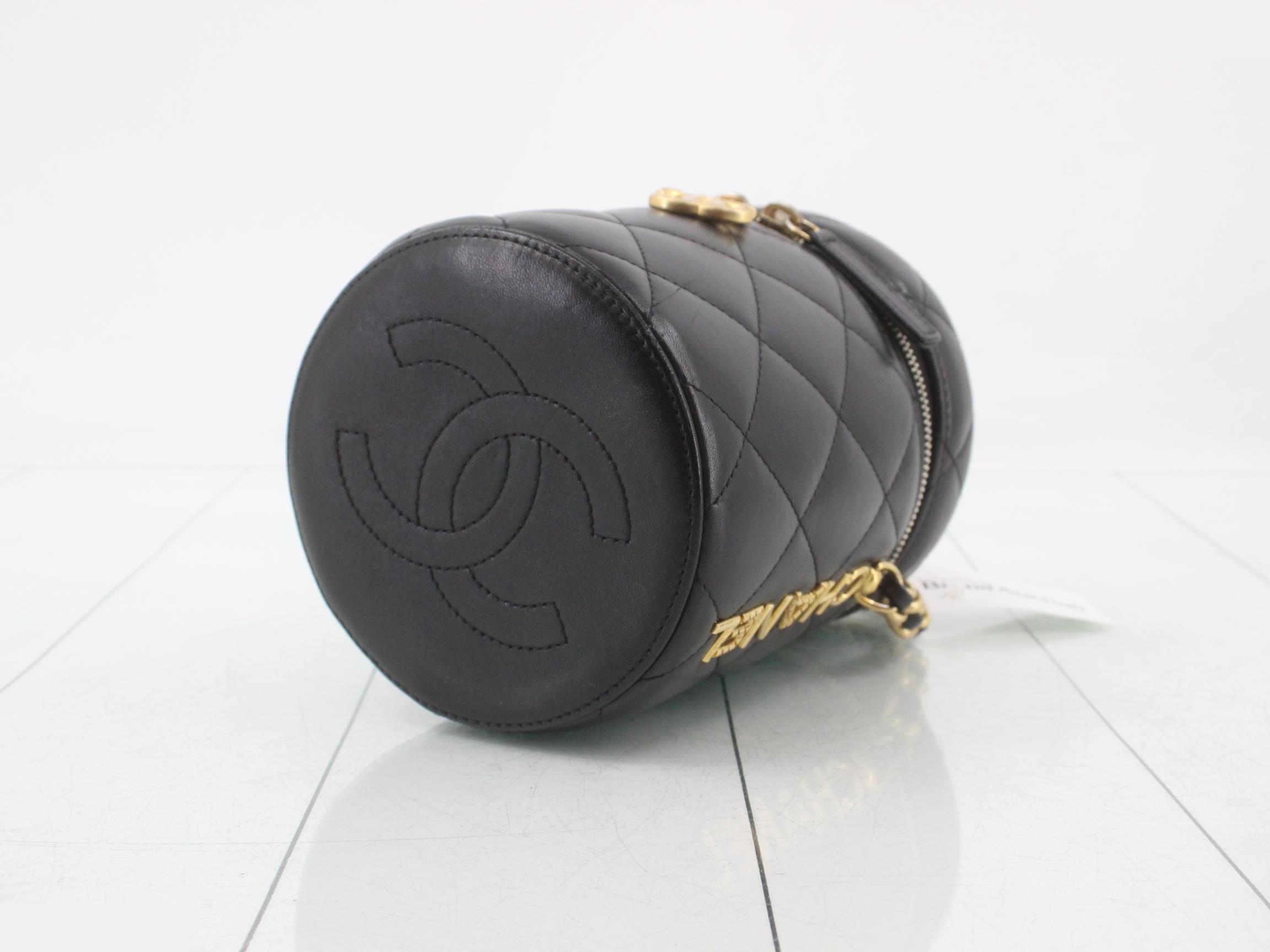 Matelassé chain shoulder bag, lambskin, black, gold hardware — view 6