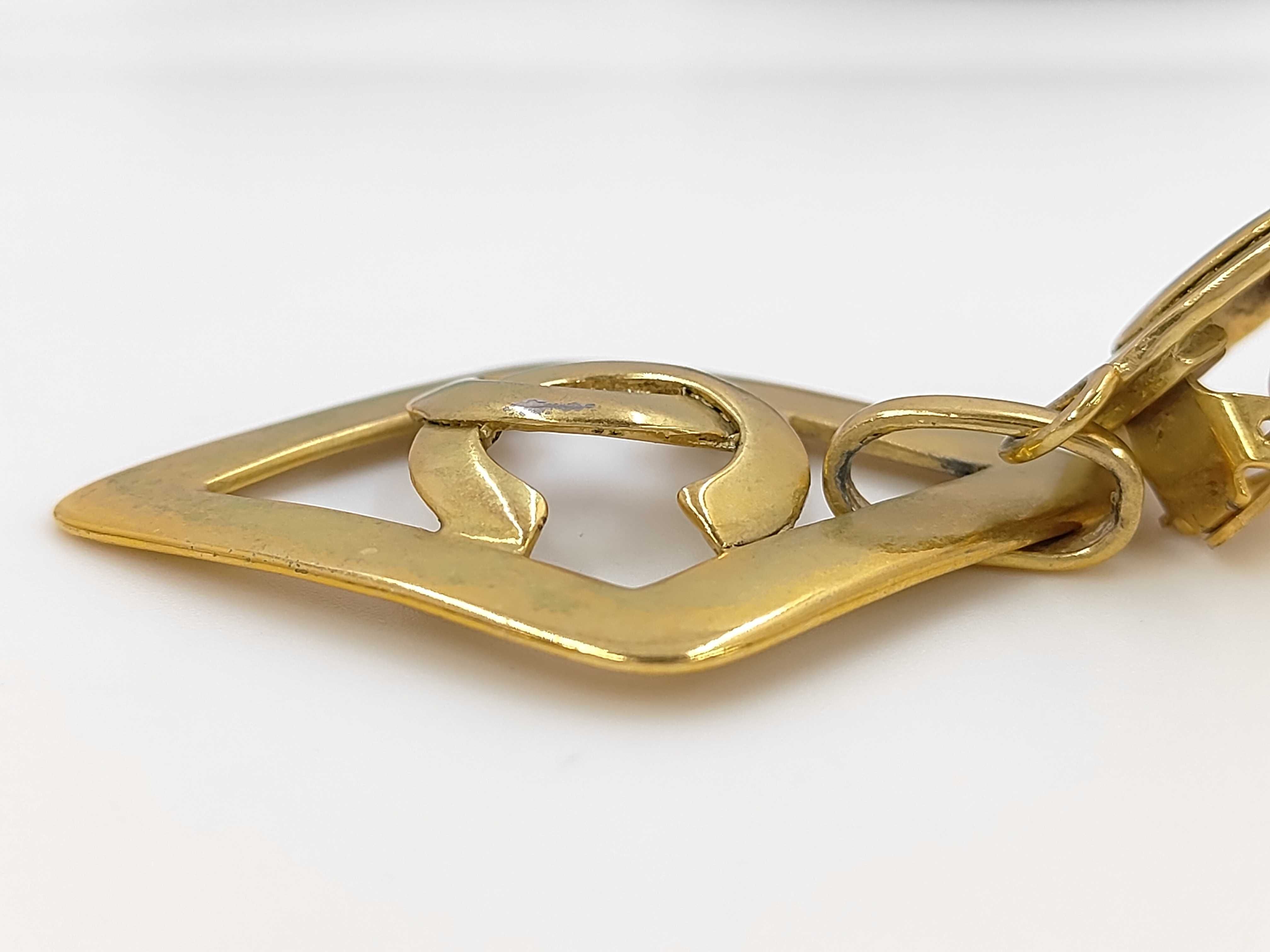 Diamond-shaped Swing Earrings with Coco Mark and Box — view 4