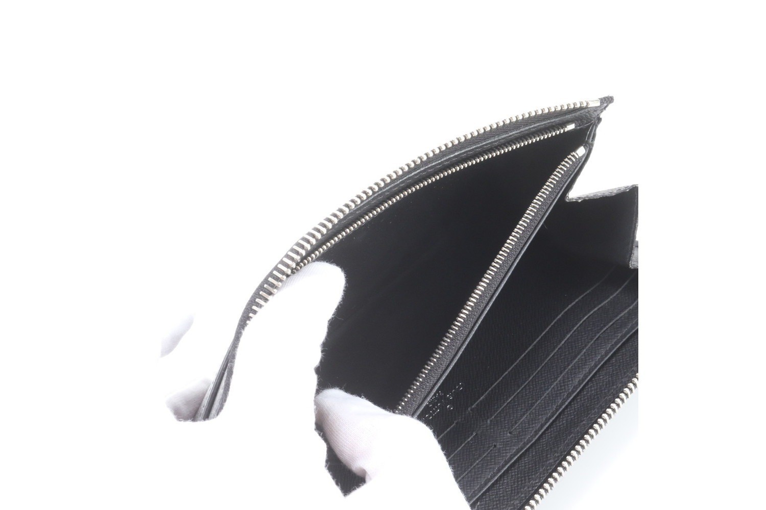 RFID-enabled Taiga Zippy Wallet Dragonne M69409 Long Wallet — view 7