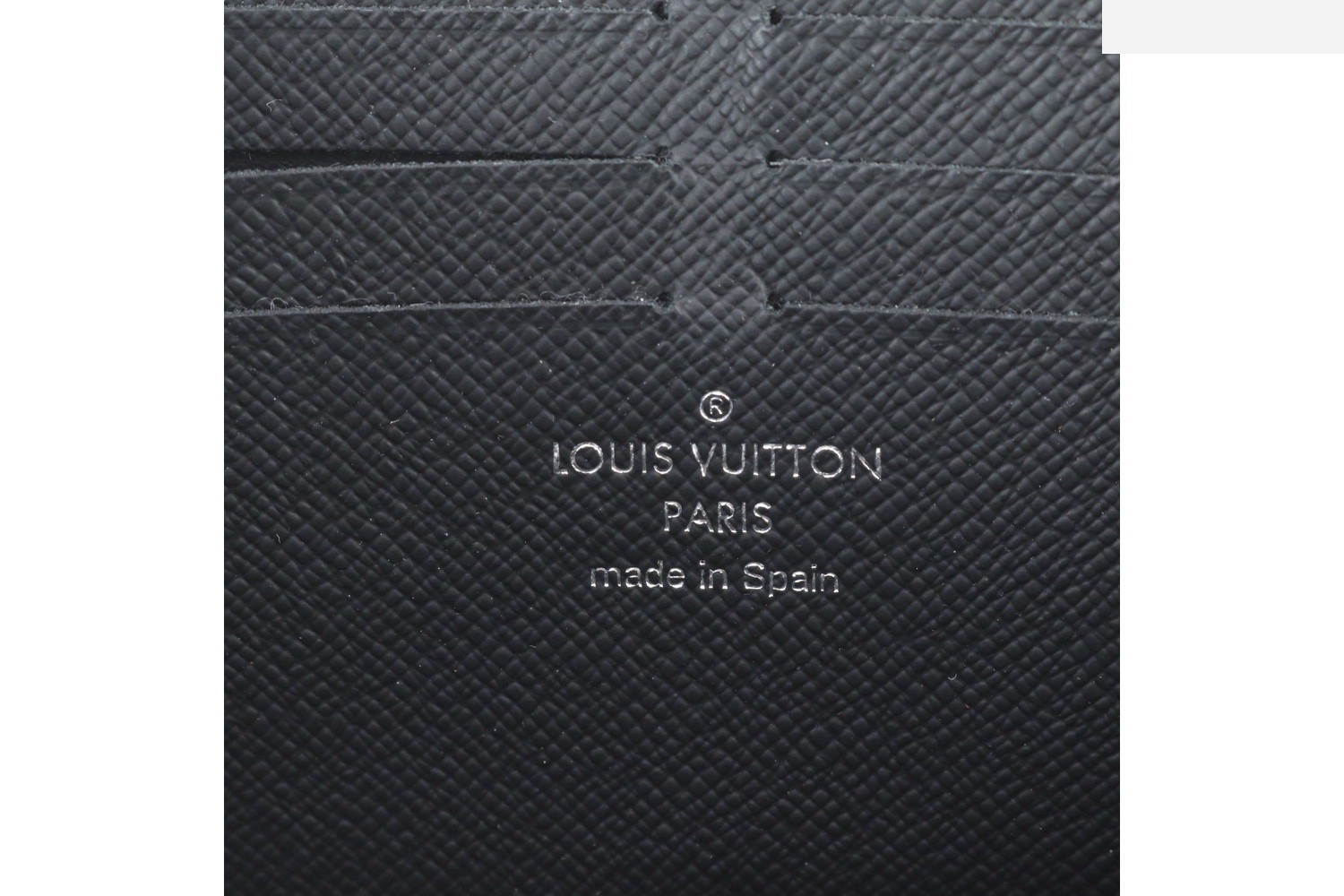 RFID-enabled Taiga Zippy Wallet Dragonne M69409 Long Wallet — view 8