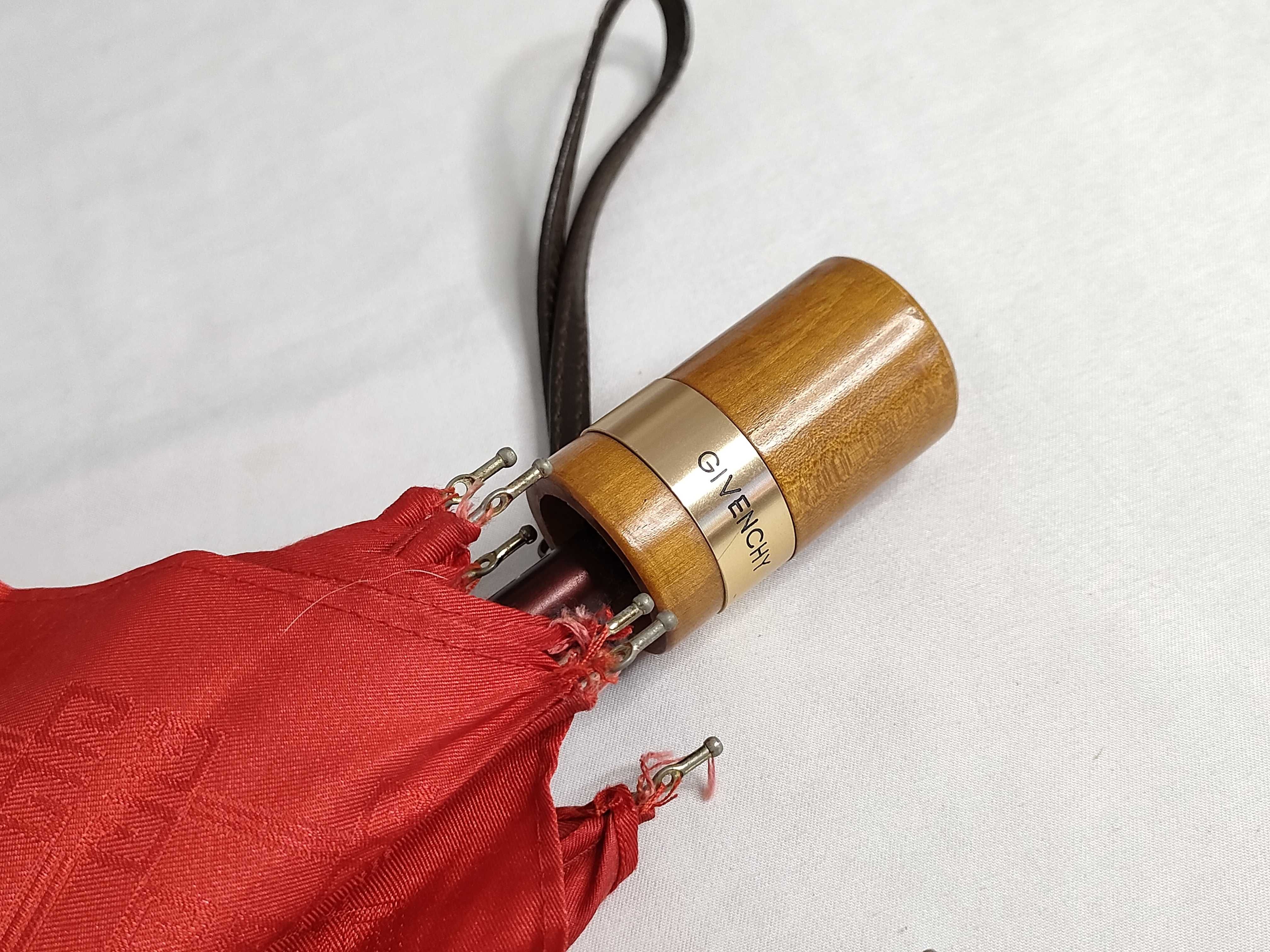 umbrella and other accessories — view 6